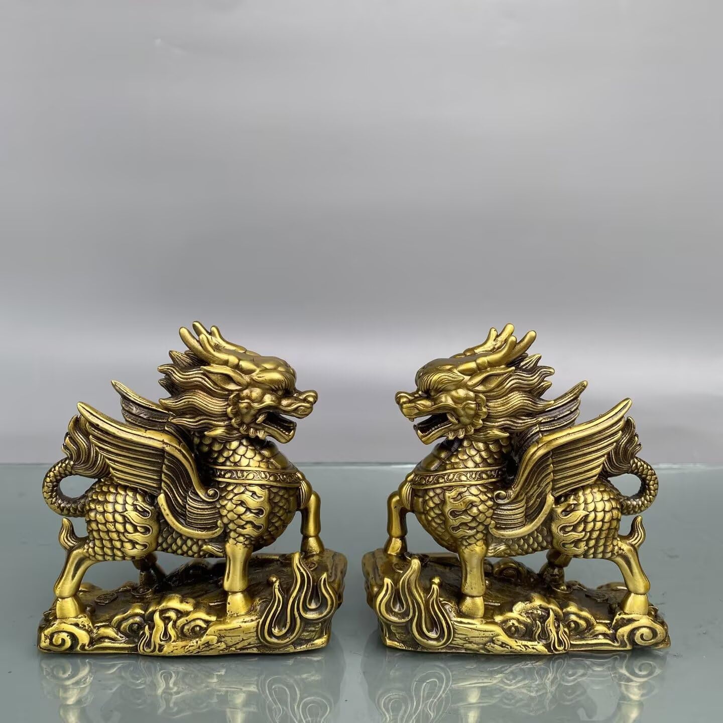 Dytartzx Pure Copper Fortune Kirin Statue, Handmade Chinese Qilin Sculpture - Feng Shui Lucky Ornament for Home Office Entrance, Wealth-Attracting Figurine Ideal for Hou