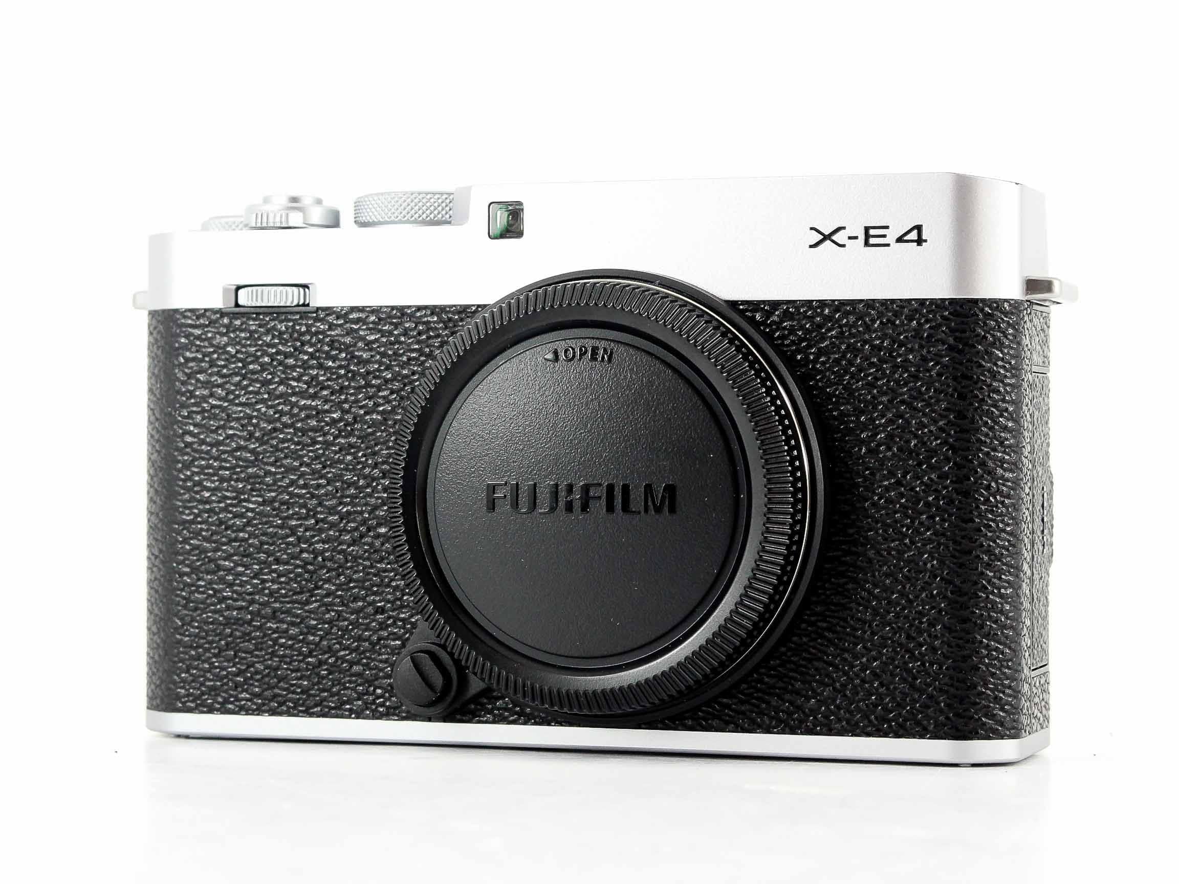 Amazon | 富士フイルム(FUJIFILM) ミラーレスデジタルカメラ X-E4