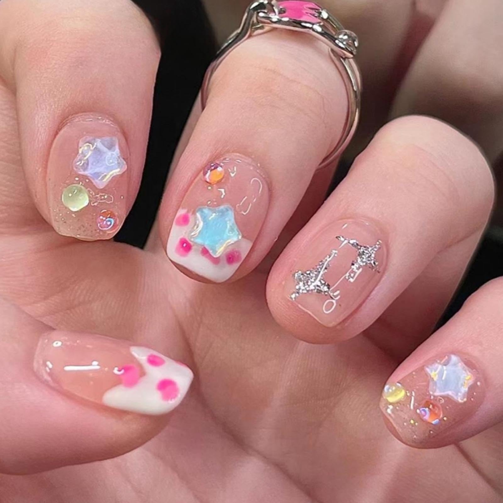 Hkanlre Short Press on Nails 3D Fake Nails Tips Full Cover Cute False Nails for Women and Girls 24PCS