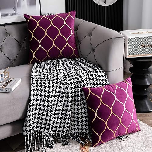 Miniatura 4 de Fundas de almohada decorativas de terciopelo dorado púrpura juego de 2 fundas de almohada cuadradas de 18 x 18 pulgadas para dormitorio, sofá,
