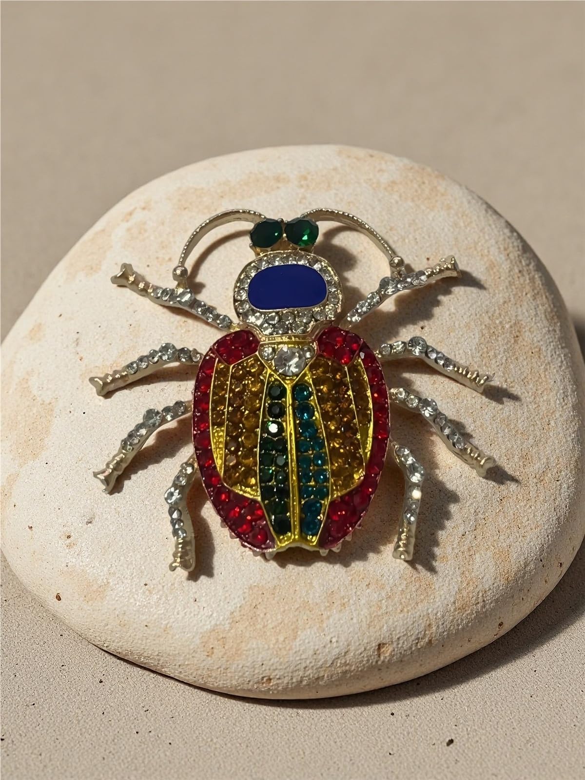 Broche de mariquita colorido retro europeo, exquisito pin de aleación con diamantes de imitación para hombres y mujeres