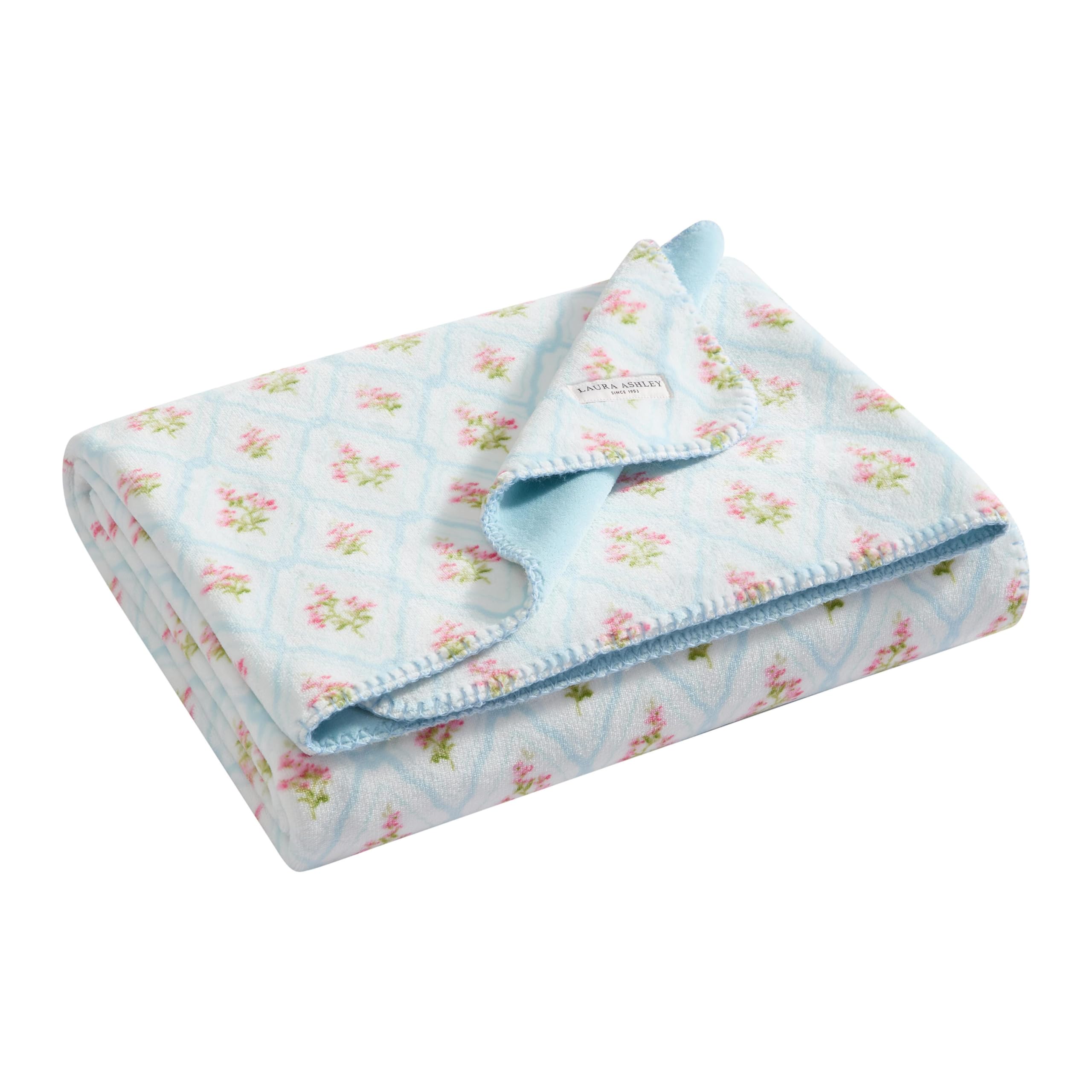 Amazon.com: Laura Ashley - Plush Throw Blanket, 50x70, Soft and