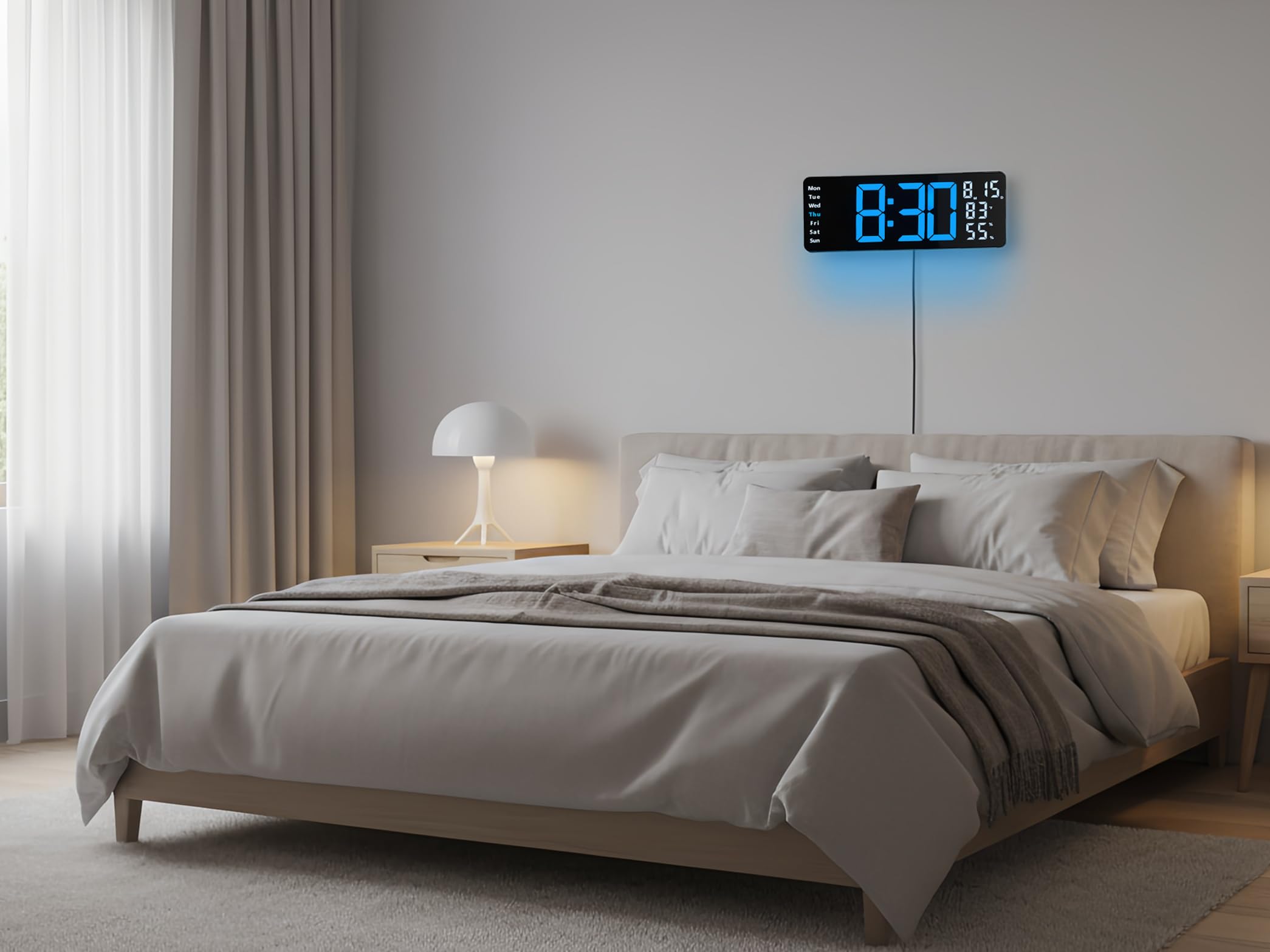 Horloge murale numérique LED bleue de 44,5 cm avec 8 couleurs de lumière ambiante | Affichage de l'heure, de la date, du jour, de la température et de l'humidité, deux alarmes, compte à rebours et