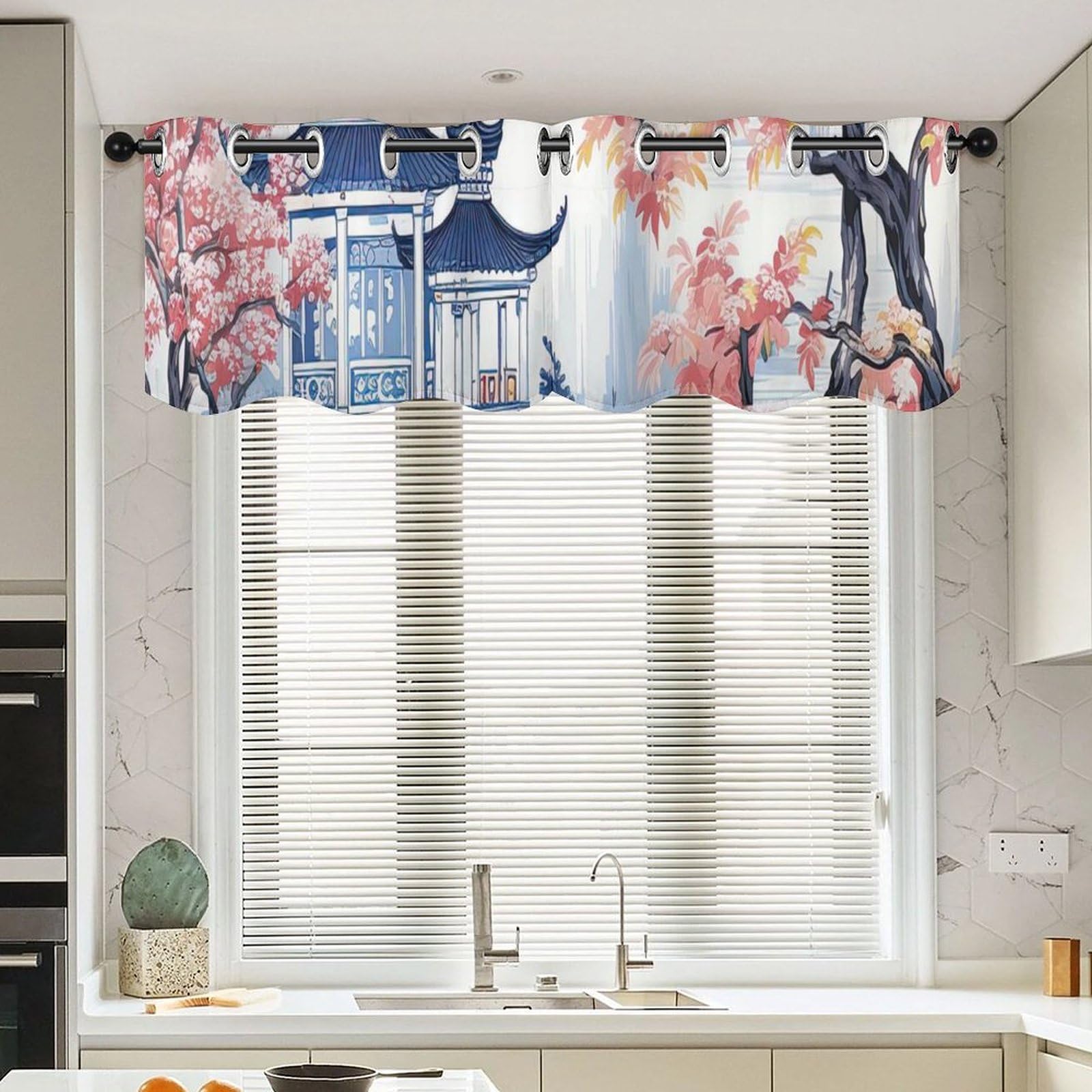 Cenefa estilo pagoda oriental de 2 paneles para vestir ventanas pequeñas de salón con elegancia