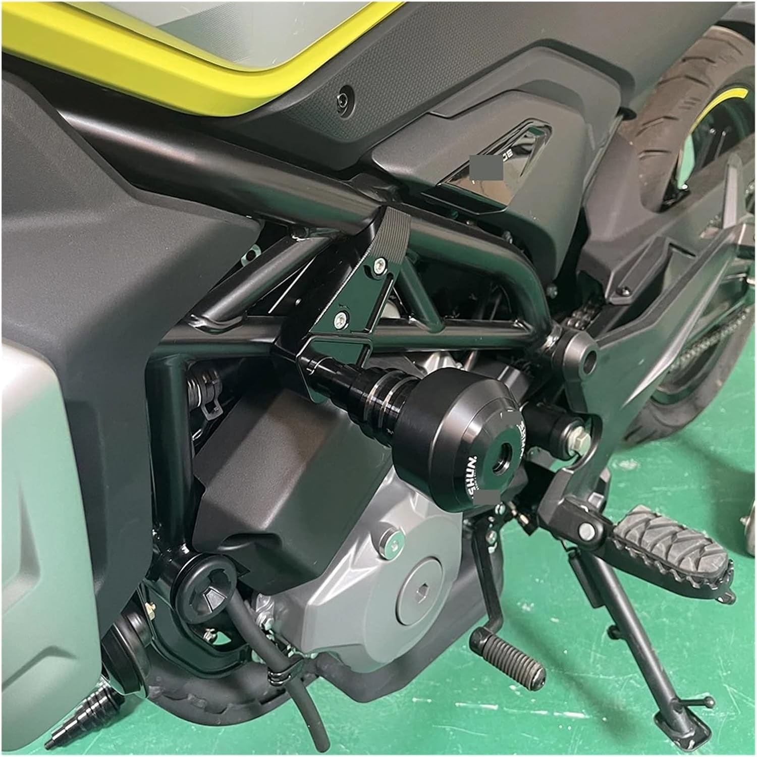 Motorcycle Falling Protection Frame Slider Fairing Guard Anti Crash Pad Protector Crash Compatible with 250CLX 300clx 250NK 300NK CLX(Black,B)