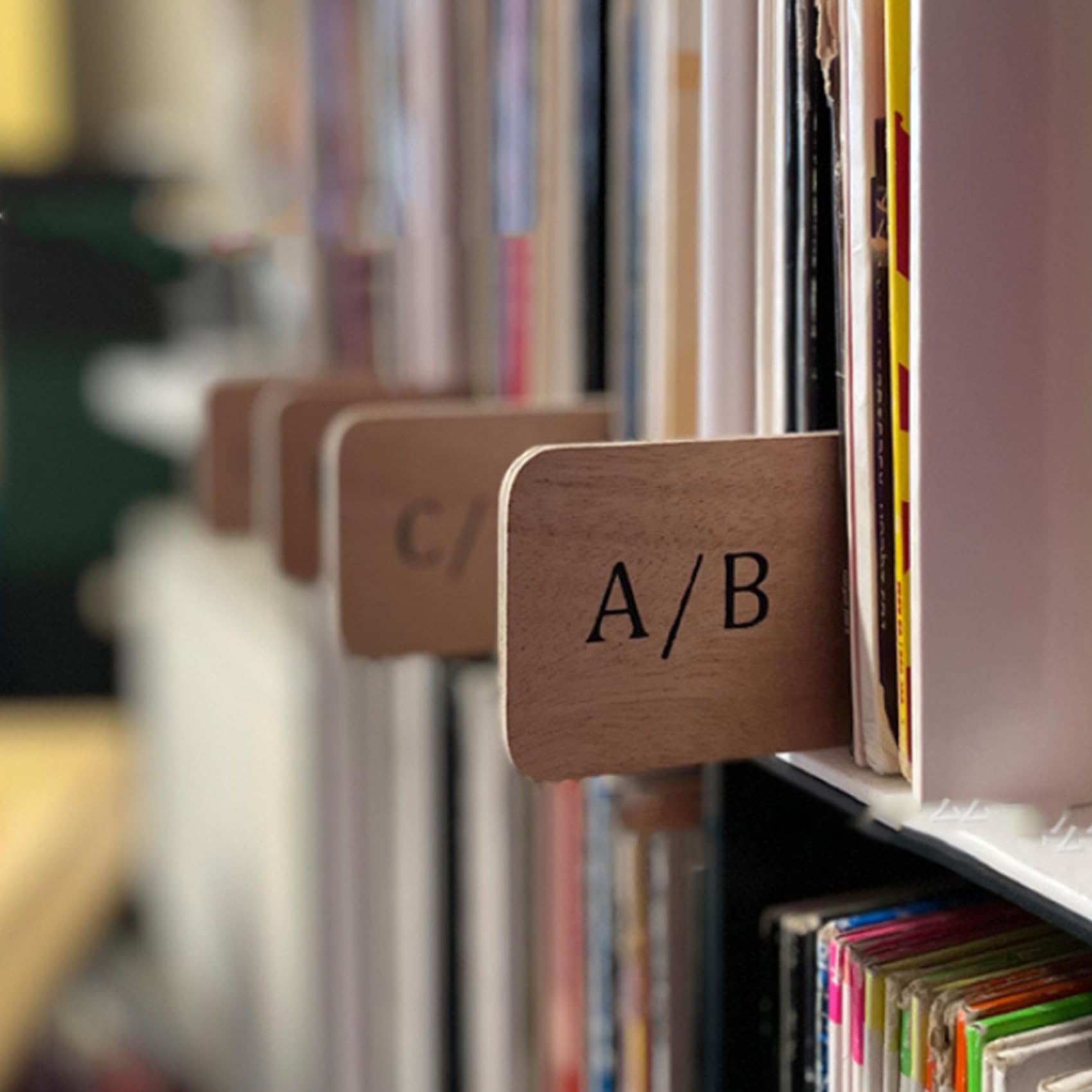 Divisori per Dischi in Vinile 52 Pezzi, Divisori in Ordine Alfabetico dalla A alla Z, Dischi in Legno, Divisori per Etichette, per Album, CD, Libri, Scaffali, Classificazione di Archiviazione