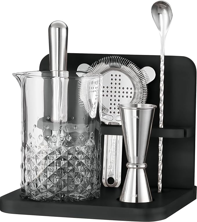 Cocktail mixing set