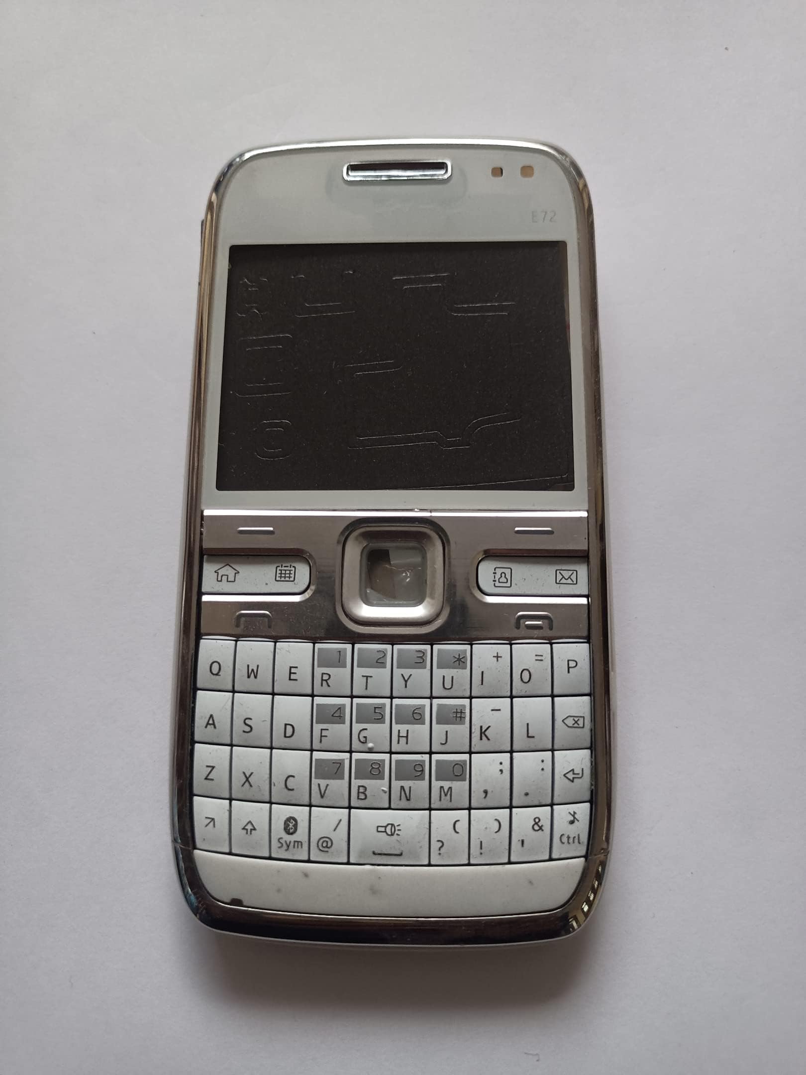 COMPATABLE for Nokia E72 Body White