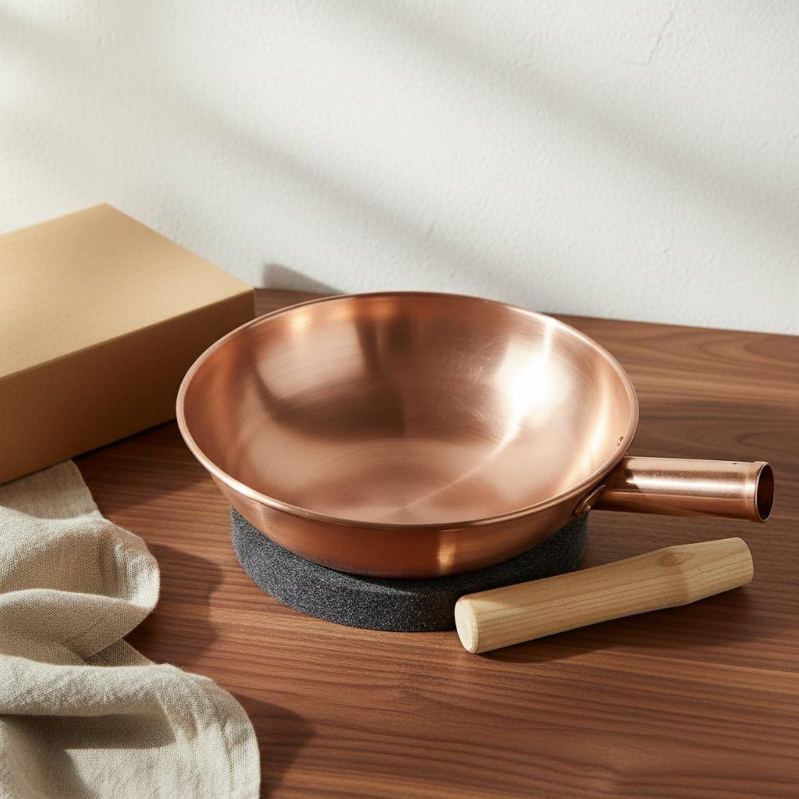 Amagogo Rame Padella Wok Antiaderente Utensile Cucina Manico Ergonomico Struttura Metallo Prestazioni Uniformi Adatto per Appassionati di Cucina Routine Preparazione Pasti, 30CM