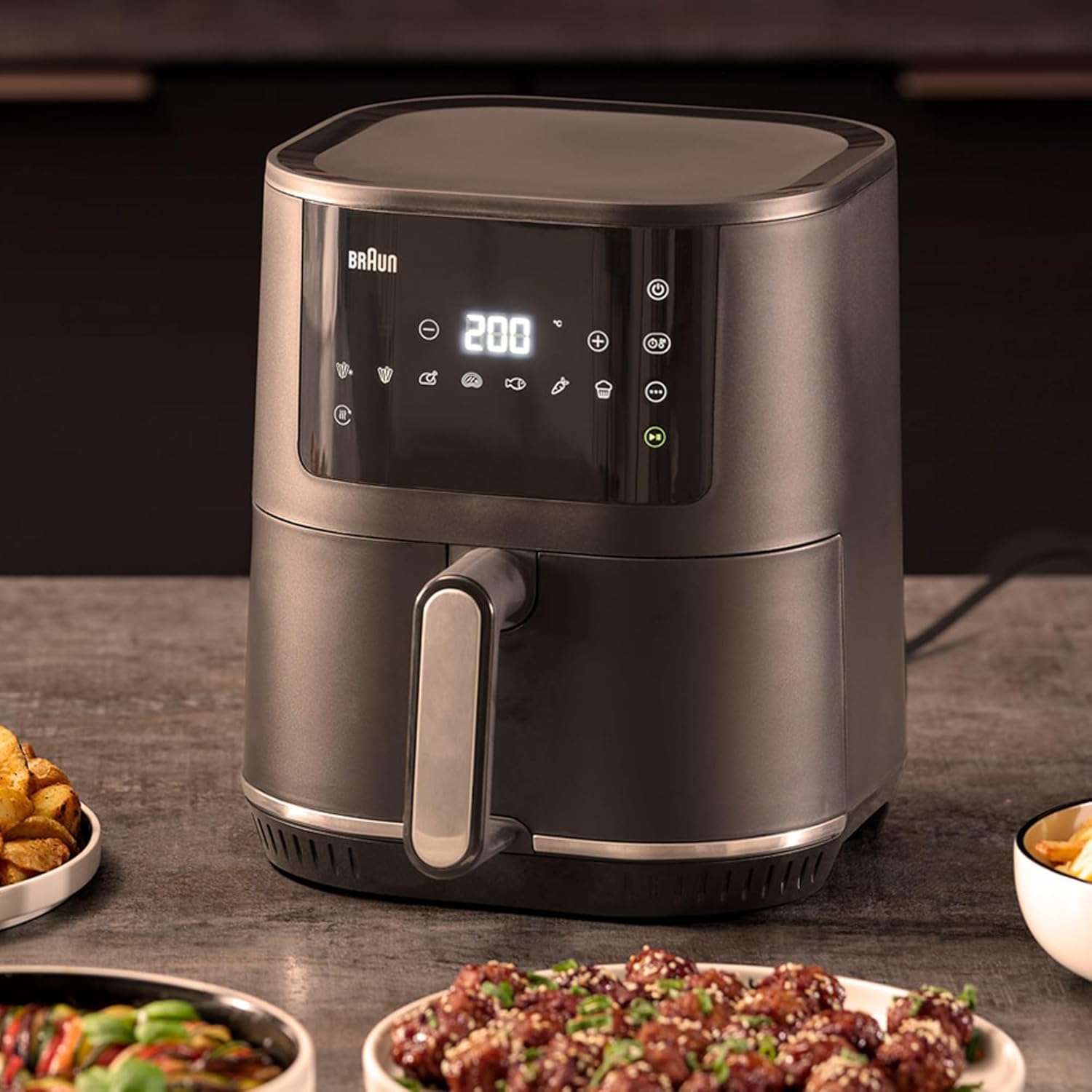 Braun Heißluftfritteuse MultiFry 3 HF 3030, 4,3 L, 1500W, digitale Temperaturregelung, 80-200°C, Timer, 8 Programme, Touch Control, Antihaftbeschichtung, Garkorb & Rost spülmaschinenfest, Schwarz