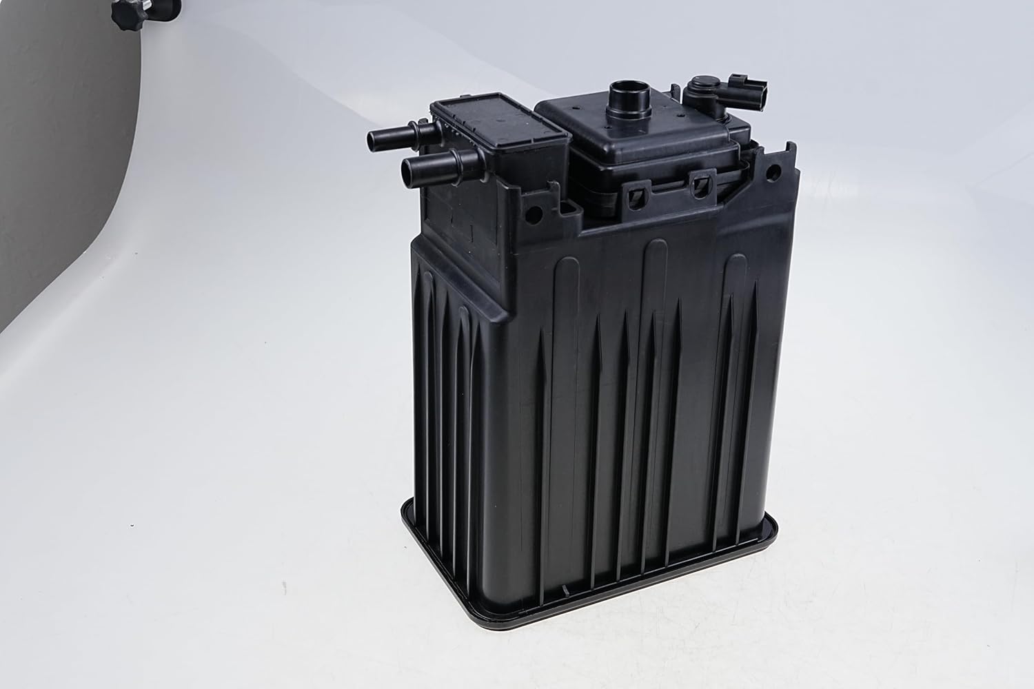 911-380 Vapor Canister Charcoal Evap Canister Compatible with 2000-2019 Ford F150 F250 F350 F450 F550 E150 E250 E350 E450 E550 Super Duty Econoline Van Wagon