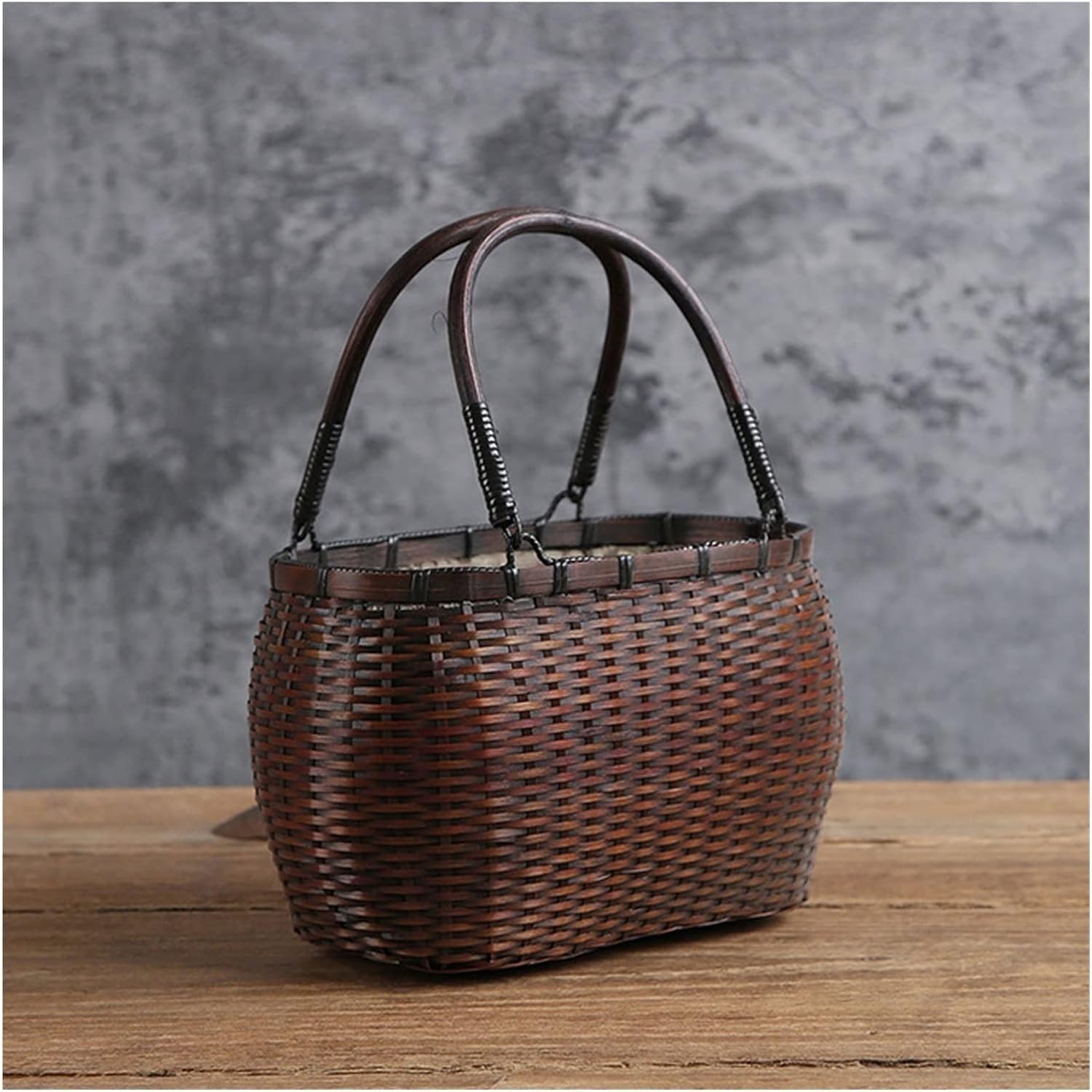 ハンドバッグ 籠バッグ 竹かご バッグ 収納バッグ 手作り竹バッグ 手提げカバン 竹製 伝統工芸品 のレトロな手作り竹織りバッグ竹バ