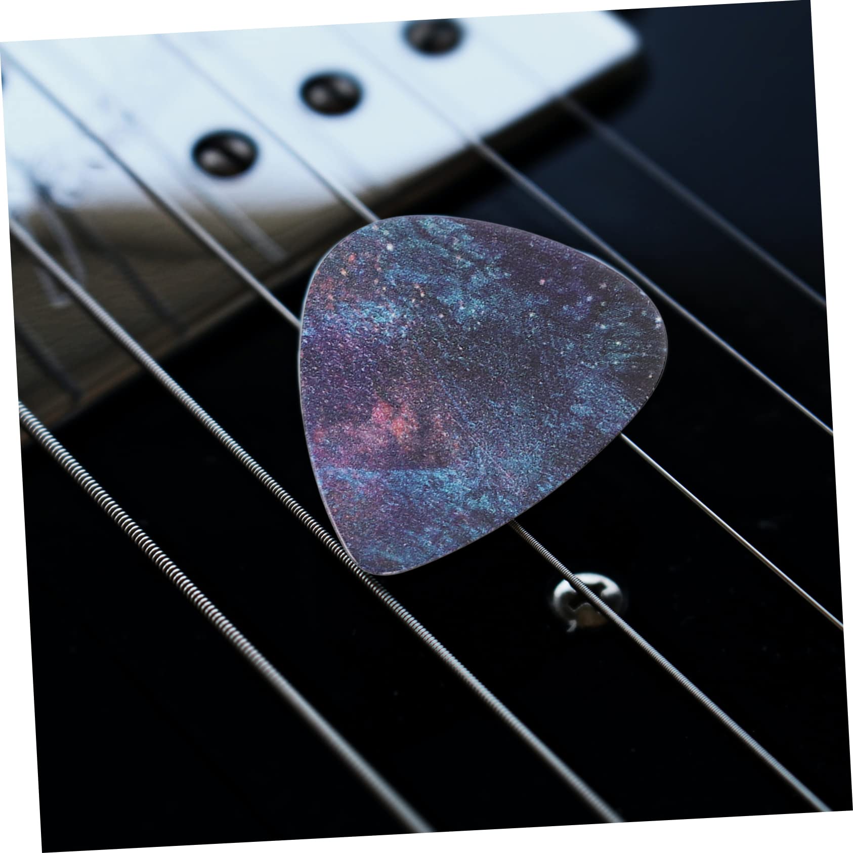 Toyvian 4sets Plettri Per Chitarra Celluloide Scatola e Sacchetto Plettri Resistenti Per Chitarra Elettrica Acustica e Basso Accessori Pratici Per Musicisti