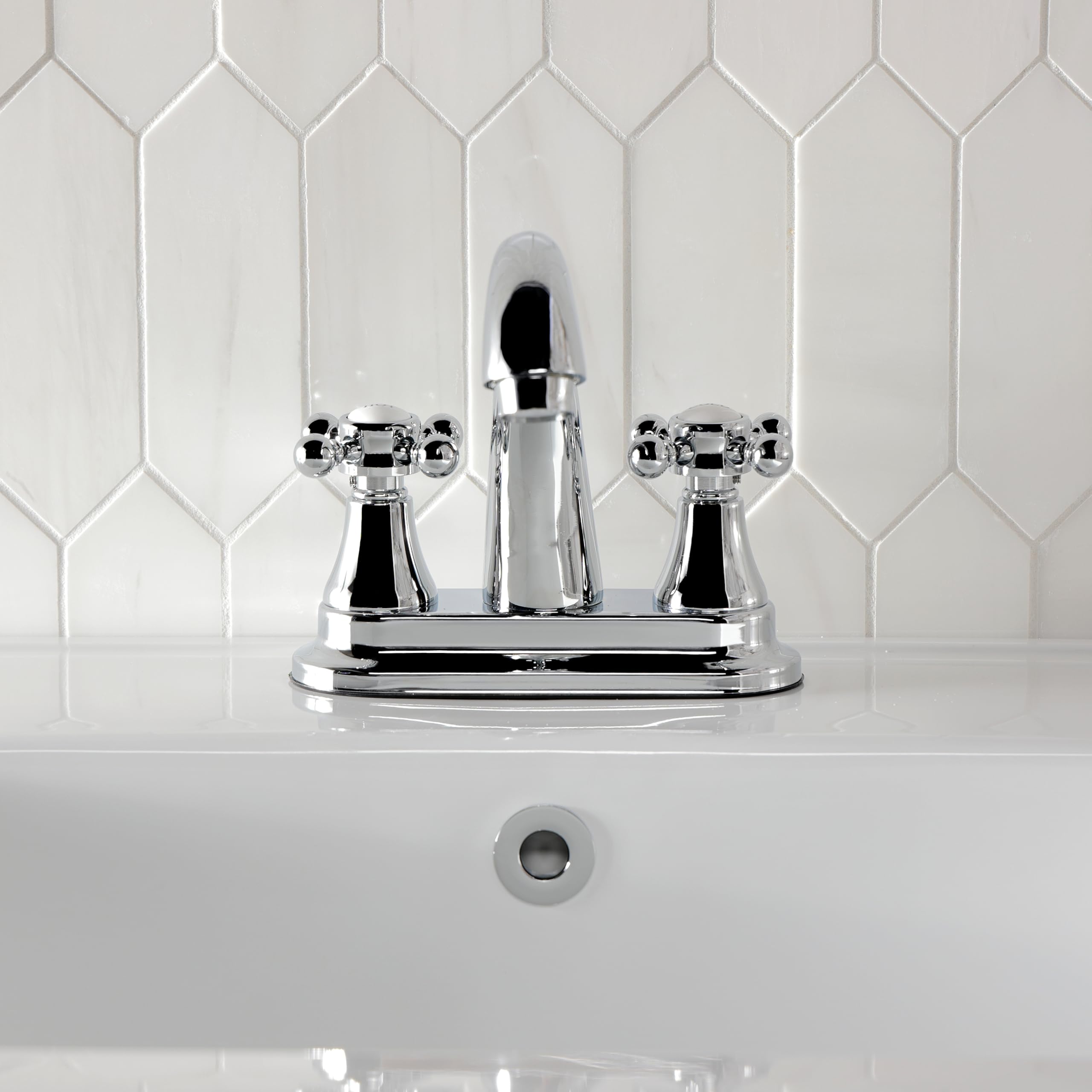 Kingston Brass KS7611BX - Llave de lavabo con centro de 4 pulgadas con tapón de latón, 4-3/4 pulgadas, cromo pulido, latón, Cromo pulido, 4-3/4"