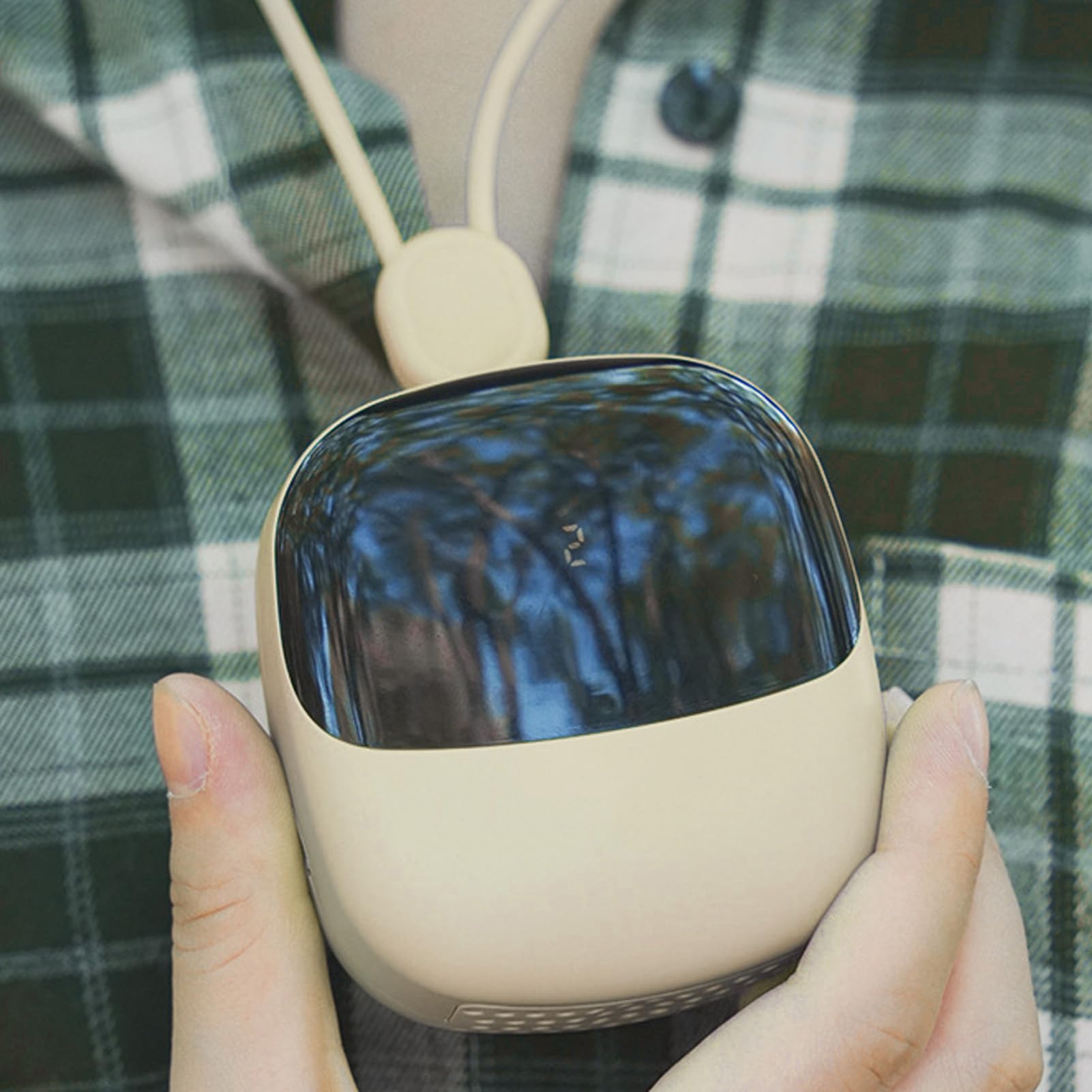 Przenośny wentylator na szyję, ładowany przez USB Wiszący wentylator na szyję 3 prędkości Noszony osobisty wentylator Mini ręczny wentylator do domu na zewnątrz w podróży (WHITE)