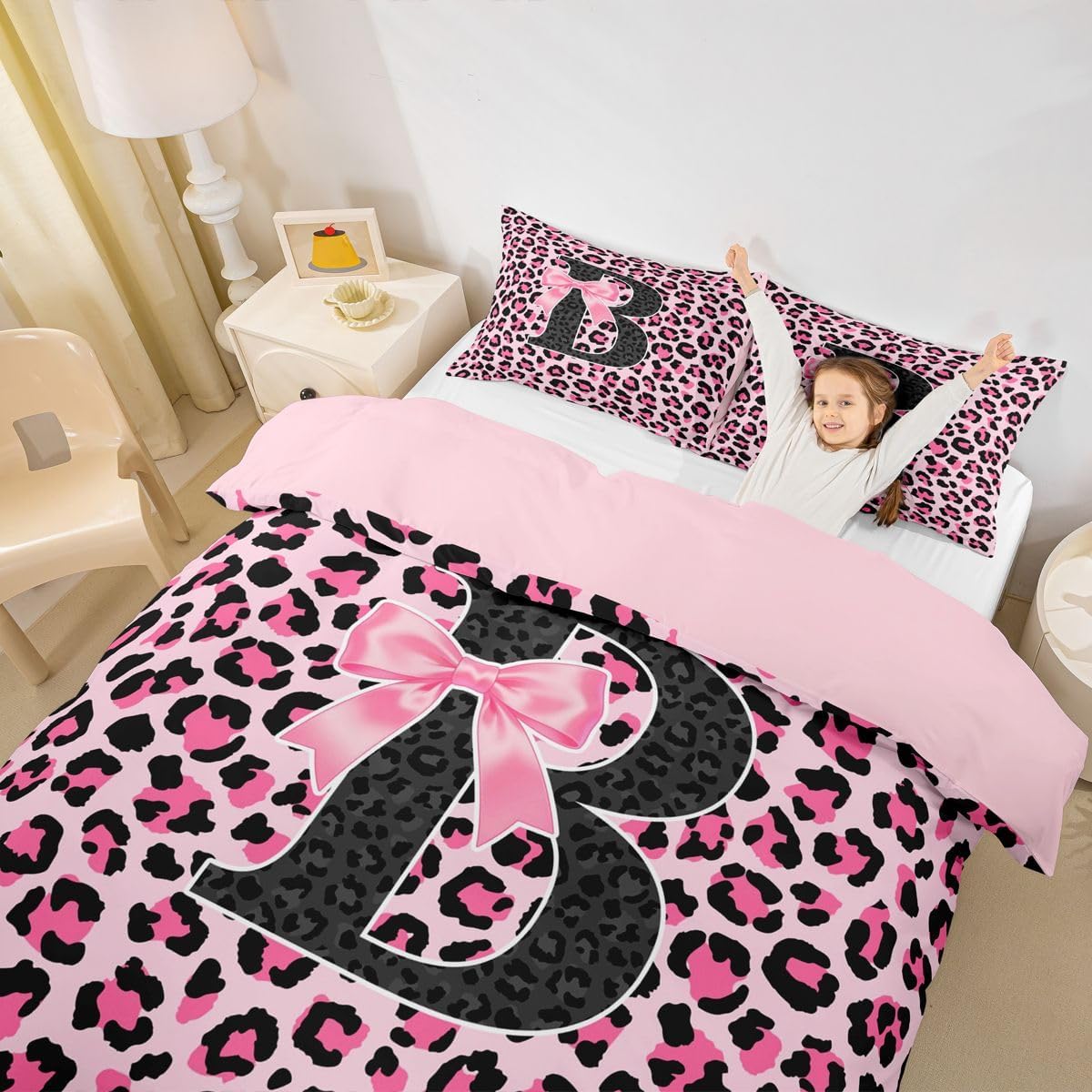 jejeloiu Pink Black Leopard Duvet Cover Toddler Size Initial Letter B Bedding Set for Boys Girls Coquette Bow Comforter Cover Cheetah Bowknot Bedroom Decor 2Pcs