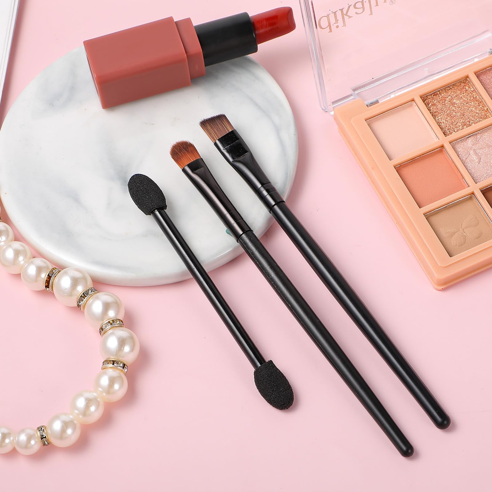 Lot de 200 pinceaux à sourcils jetables, 50 pinceaux à sourcils angulaires/ronds, 50 pinceaux à double extrémité, 100 pinceaux à lèvres pour femmes et filles