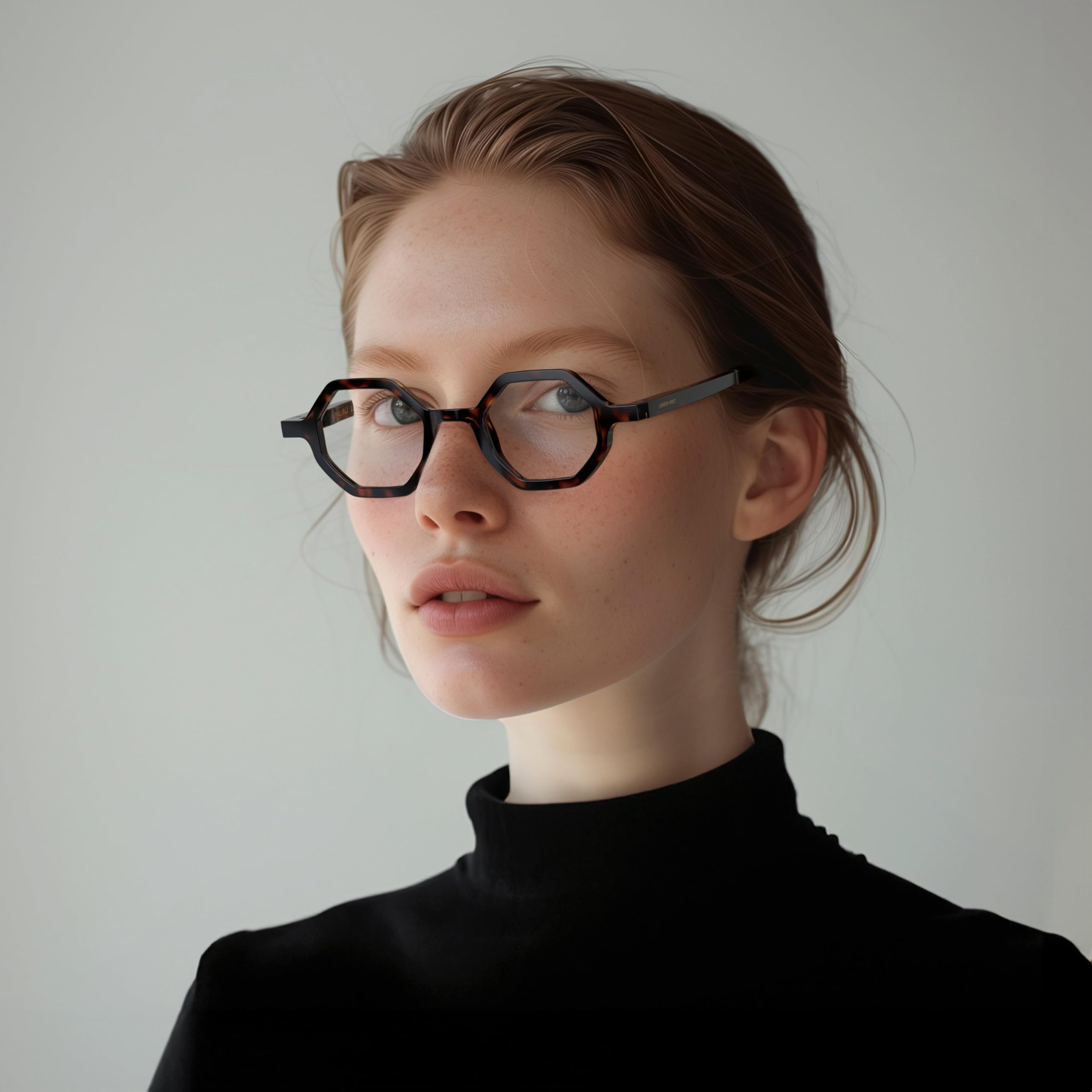 LONDON MOLE® Malibu reading glasses, Gloss Tortoiseshell, 140 x 42 x 34 mm (Frame Width x Lens Width x Lens Height) - Image 2