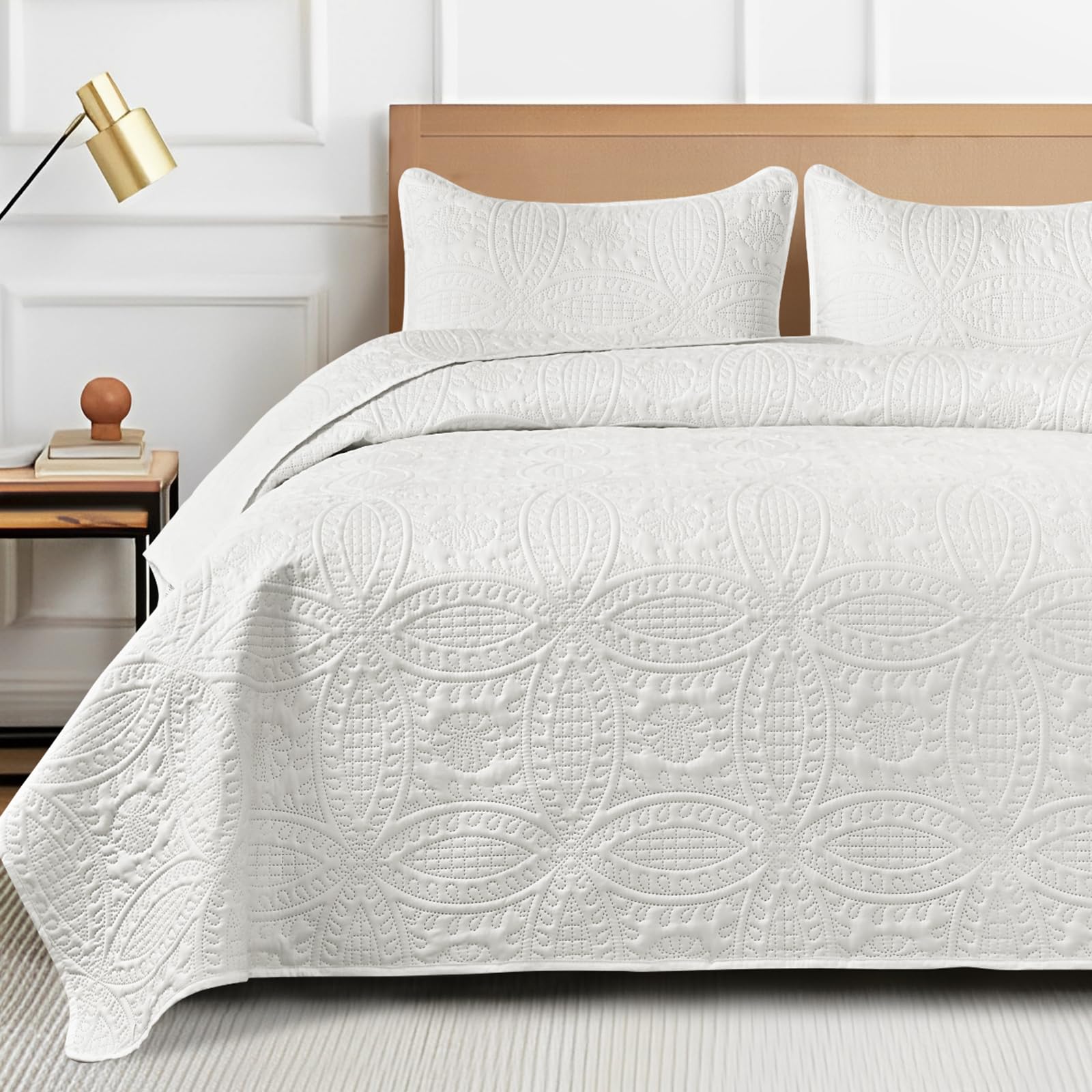 Siyaluens Quilts Set for Queen Size Bed, Soft Quilt Lightweight Microfiber Bedspread, Circle Geometric Pattern Ultrasonic Quilting Bedding Bedspreads with 2 Pillow Shams for All Season (White)
