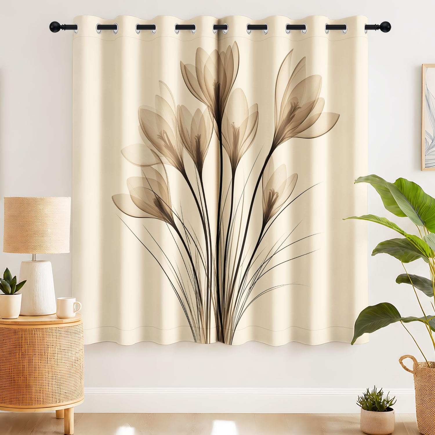 Rideaux occultants à motifs pour créer une ambiance feutrée dans le salon