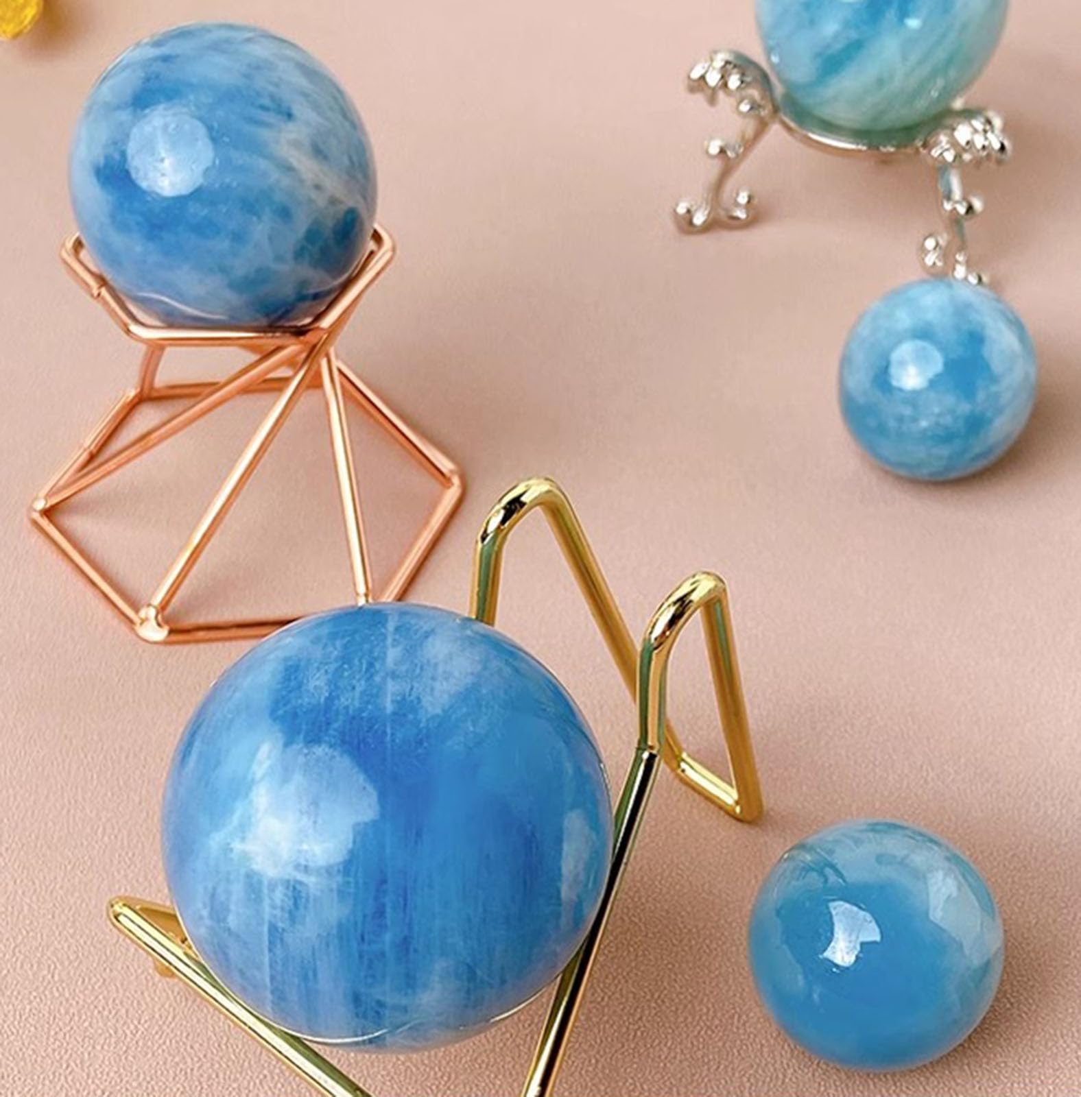 Bola de Cristal de Aguamarina Natural para decoración del hogar, Piedra Preciosa curativa, Escultura esférica para decoración de Mesa de Oficina en casa, orbe de Cristal de Riqueza,40~45mm
