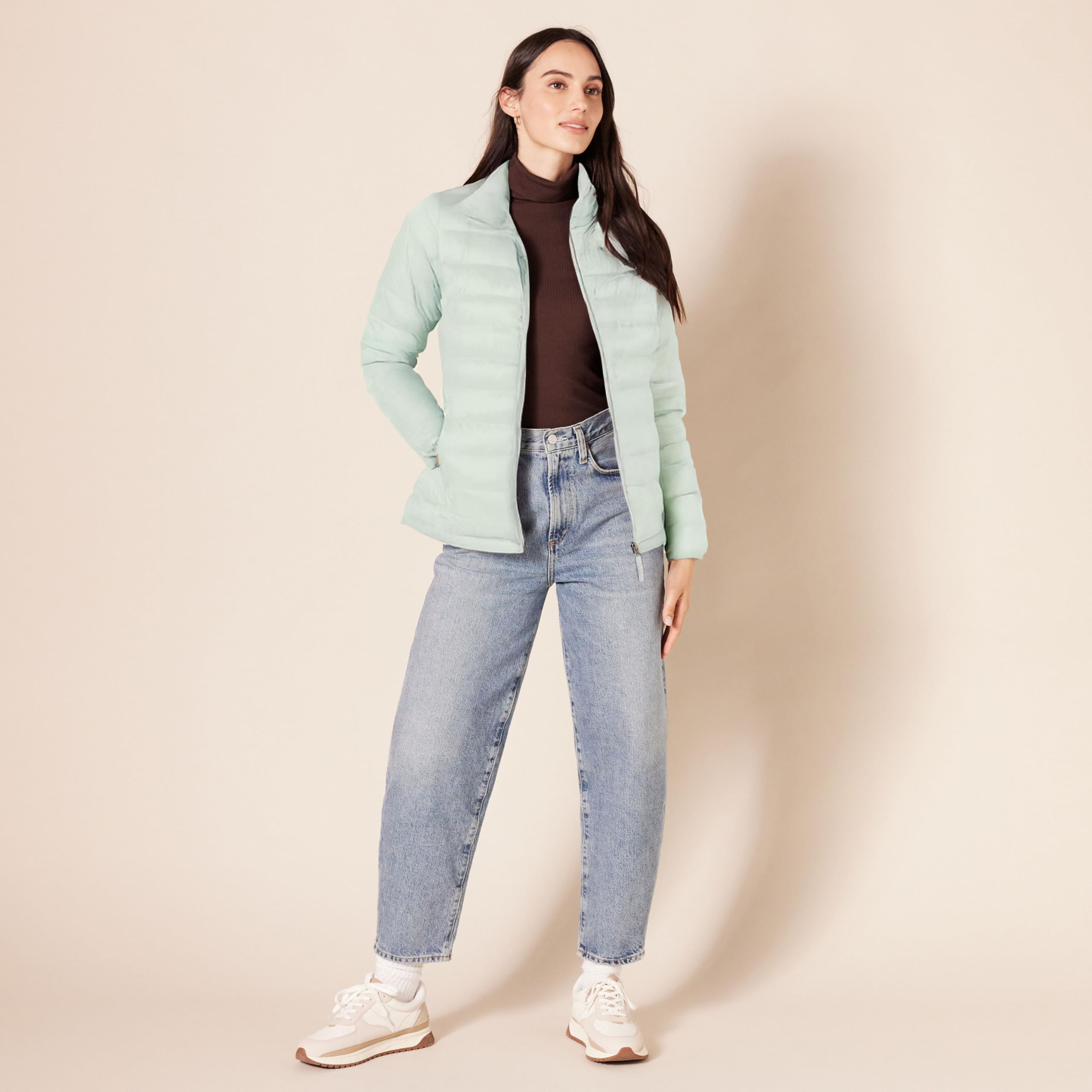 Amazon Essentials Piumino Leggero a Maniche Lunghe Resistente all'Acqua Ripiegabile (Disponibile in Taglie Forti) Donna