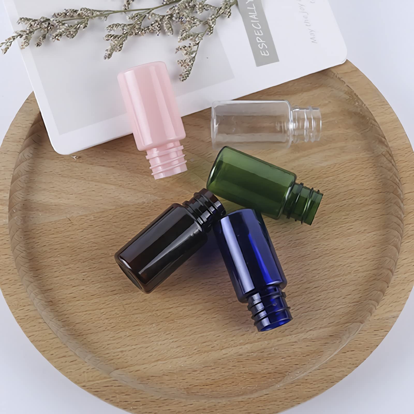 TIANZD 96 Stück Klein Leere Rot 10 ml Kunststoff Sprühflasche mit Schwarz Zerstäuber Flasche, 10ml Feinen Nebel Pumpzerstäuber Parfümzerstäuber Zerstäuberflasche Reise Flakons, 4x Trichter