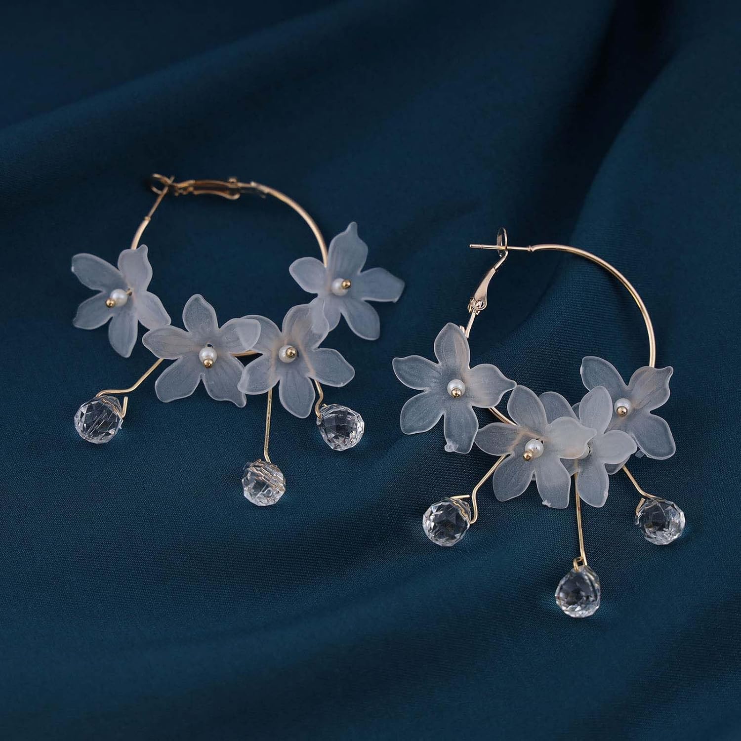 Andelaisi Boho Acrylic Flower Hoop Earrings Vintage Crystal Flower Drop Earrings Gold Huggie Hoop Earrings Resin Flower Tassel Earrings Jewelry for Women - Image 3