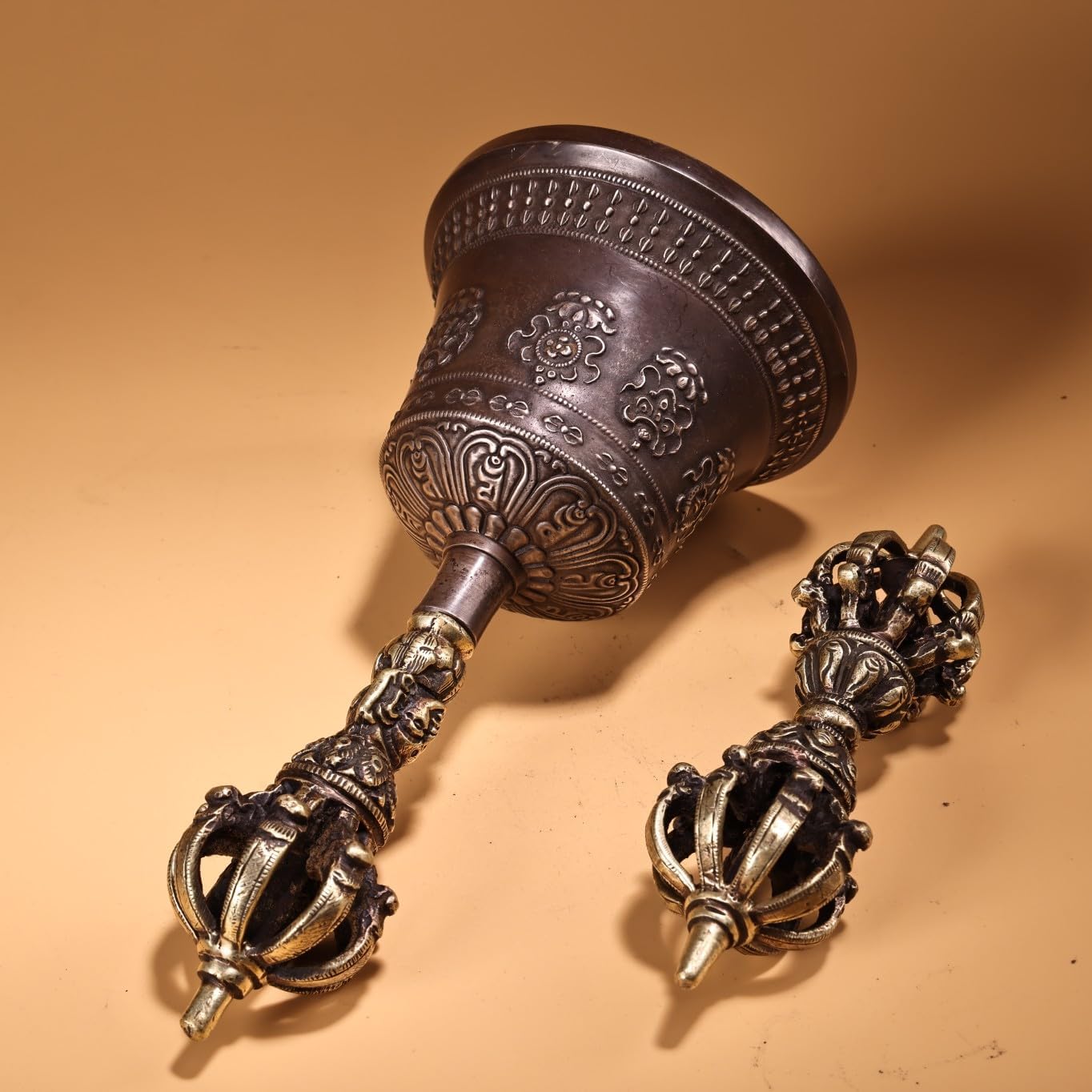 7" Tibetan Temple Collection Old Bronze Old Ringing Bell Vajra Phurba Amulet Dharma Worship Hall Town House