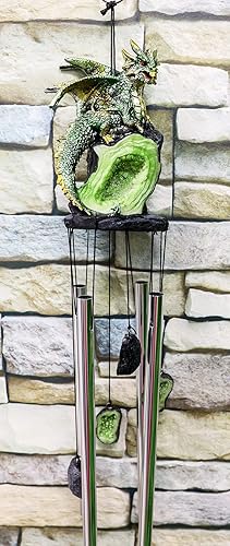 Miniatura 7 de Ebros Gift Figura medieval verde que guarda el dragón esmeralda de cristal de geoda de roca, corona de campanilla de viento resonante con rocas de