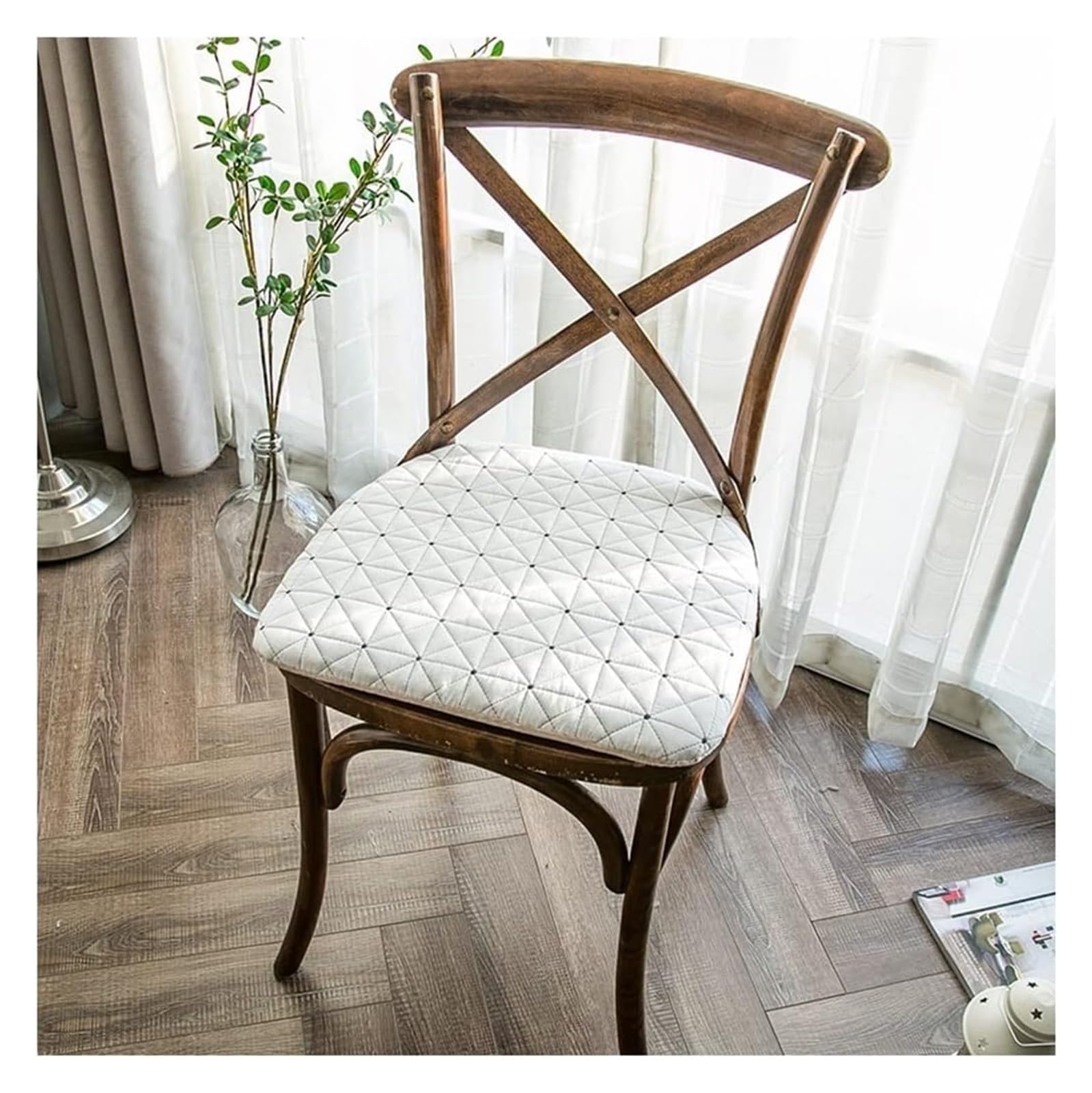 Coussins de siège pour chaises de salle à manger : la solution contre les assises rigides