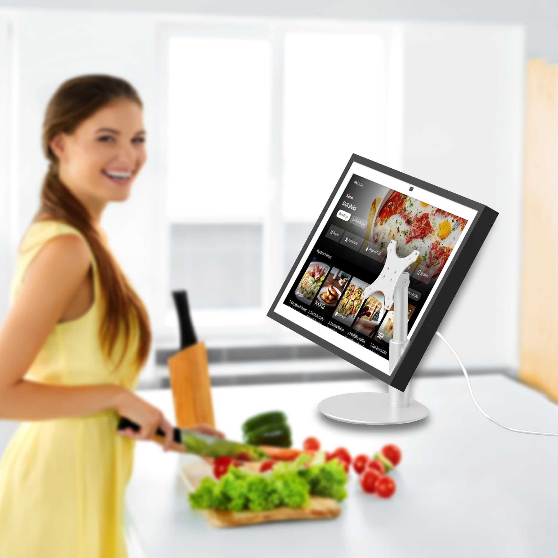 Supporto in alluminio anodizzato di alta qualità per spettacolo 15/21 (1a, 2a generazione), capacità 2,5 kg, stabile e regolabile in altezza. Ideale per la visualizzazione di ricette in cucina, lavoro