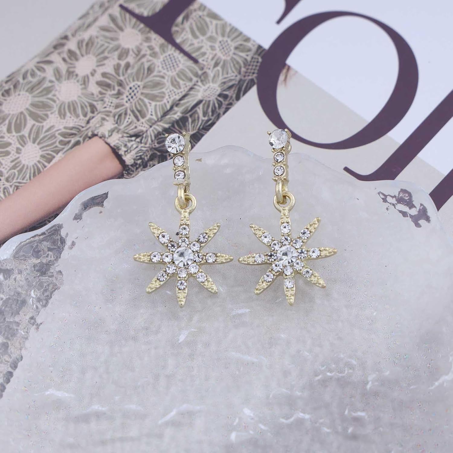 Vintage Crystal Starburst Dangle Earrings Rhinestone Flower Drop Earrings Sparkly Crystal Starburst Earrings Gold Cz Star Stud Earrings for Women - Image 3