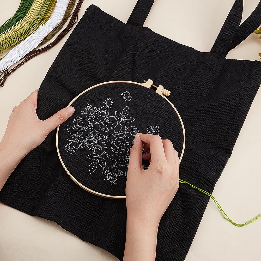 新品　未使用COACH キャンバス トート　ブラック　刺繍 オーガニックコットンキャンバスボックストート[MARKLESS STYLE
