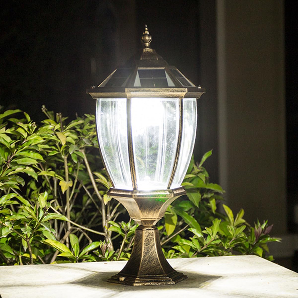 Wygięte sześciokątne lampy solarne na słupki, zewnętrzna szklana osłona, światło słupkowe LED, oświetlenie ogrodowe, oświetlenie krajobrazu, oświetlenie ogrodzeniowe, wodoodporność IP65, nowoczesna
