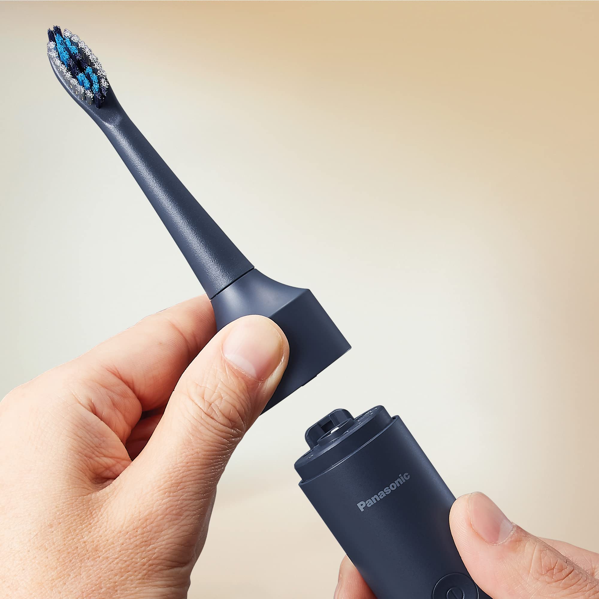 Panasonic MULTISHAPE Sistema Modulare per la Cura della Persona ER-CTB1, testina per spazzolino da denti elettrico con spazzola ultrafine, multi-fit e batteria ricaricabile Ni-MH