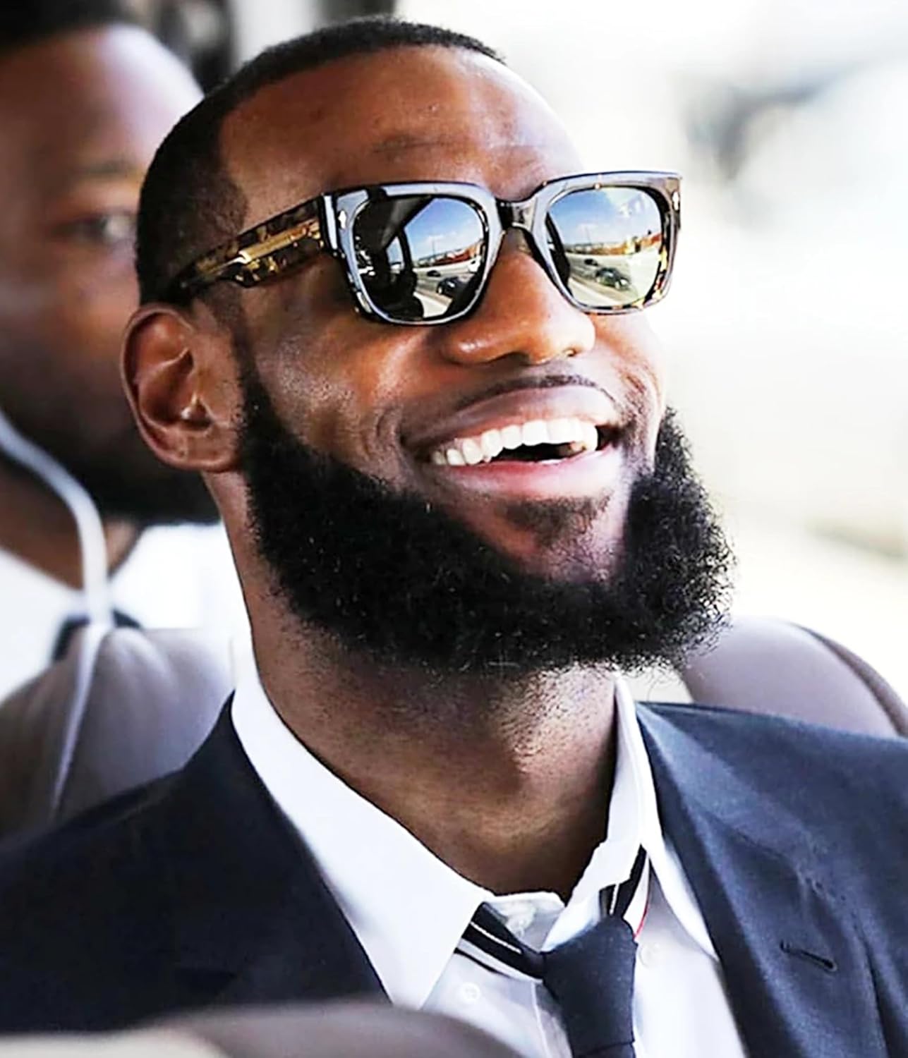 EYLRIM Square Frame Sunglasses for Women Men Trendy Thick Frame Rectangle Sun Glasses Black Shades - Image 3