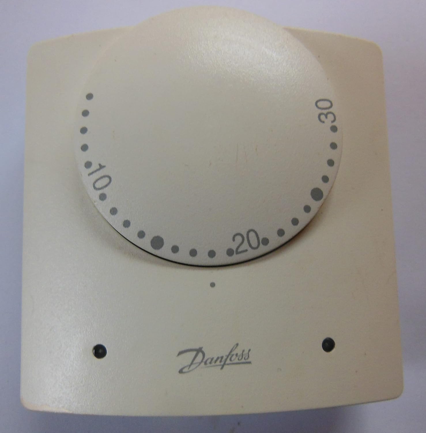 DANFOSS RET 230VF2 Volt Free Electronic DIAL Thermostat Amazon.co.uk