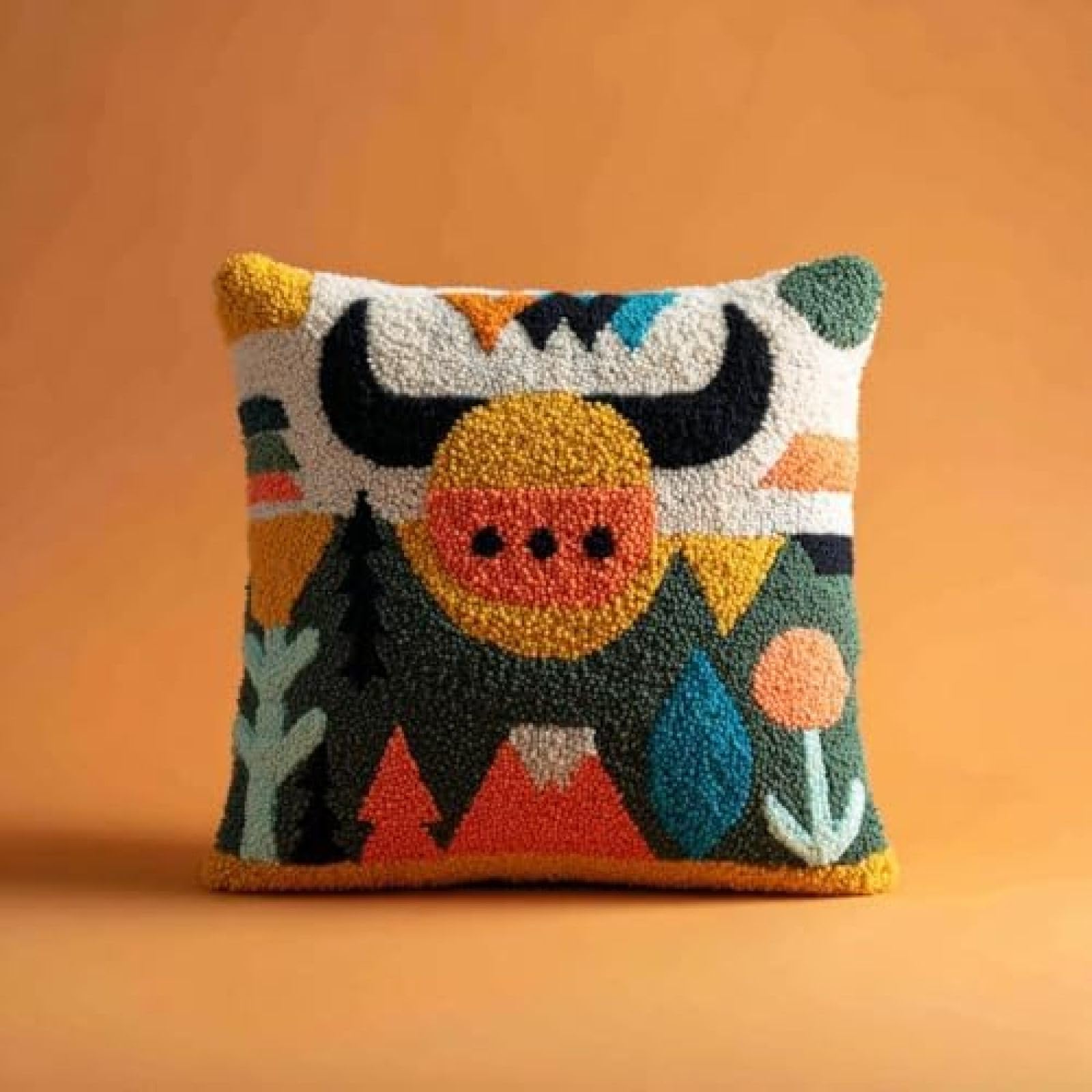 kitphoenix DIY Cushion Cover Latch Hook Kit for Adults Beginners,Bull and Forest,Pillow Cover Craft Making Kit with Pre-Printed Canvas,Pre-Cut Yarn and Hook,43x43 cm Home Décor Gift