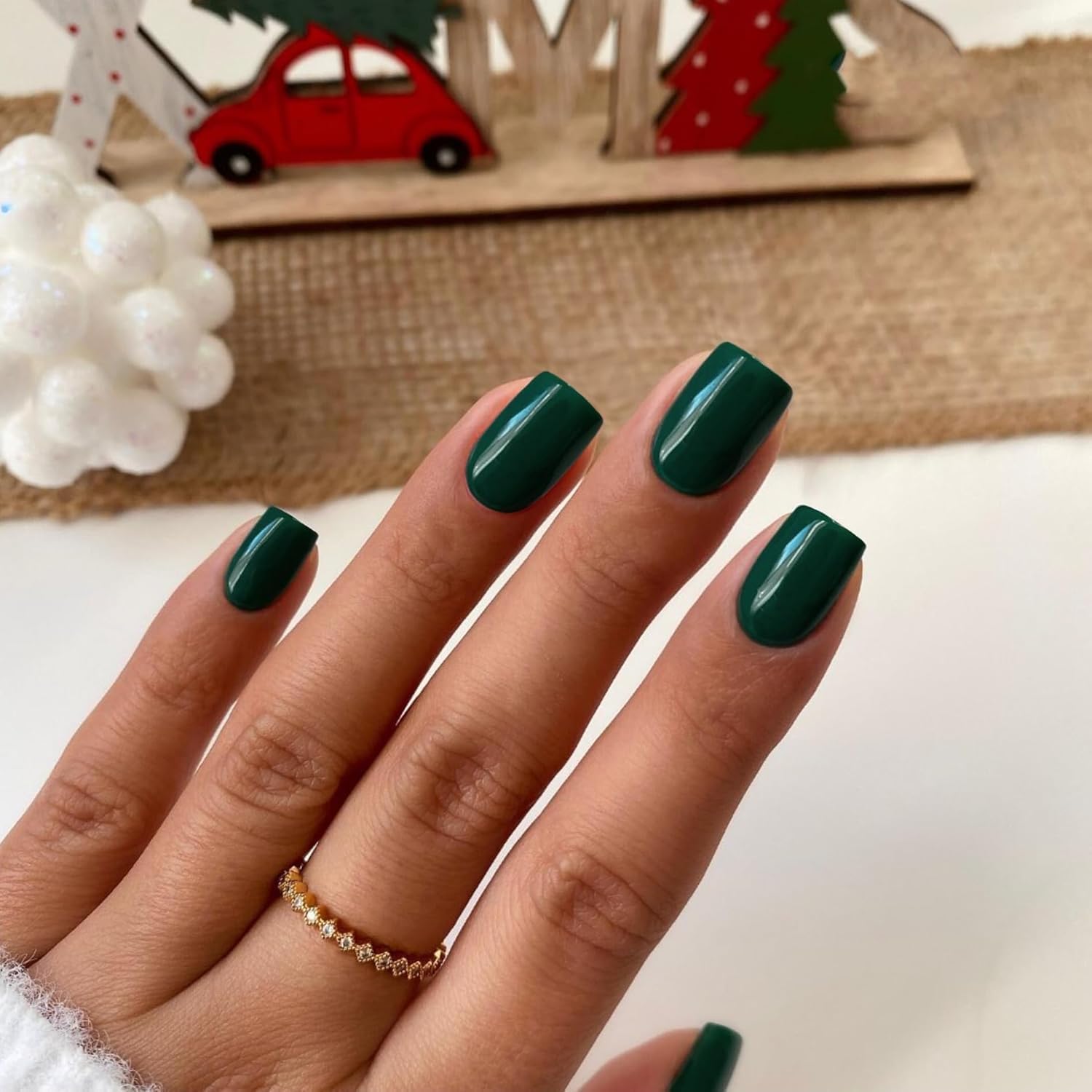 SXVME 48 Pcs Dark Green Press on Nails Short Square Acrylic False Nails Short Coffin Natural Fake Nail Set Elegant Solid Color Full Cover Glossy Gel Stick on Nails for Women Daily Wear