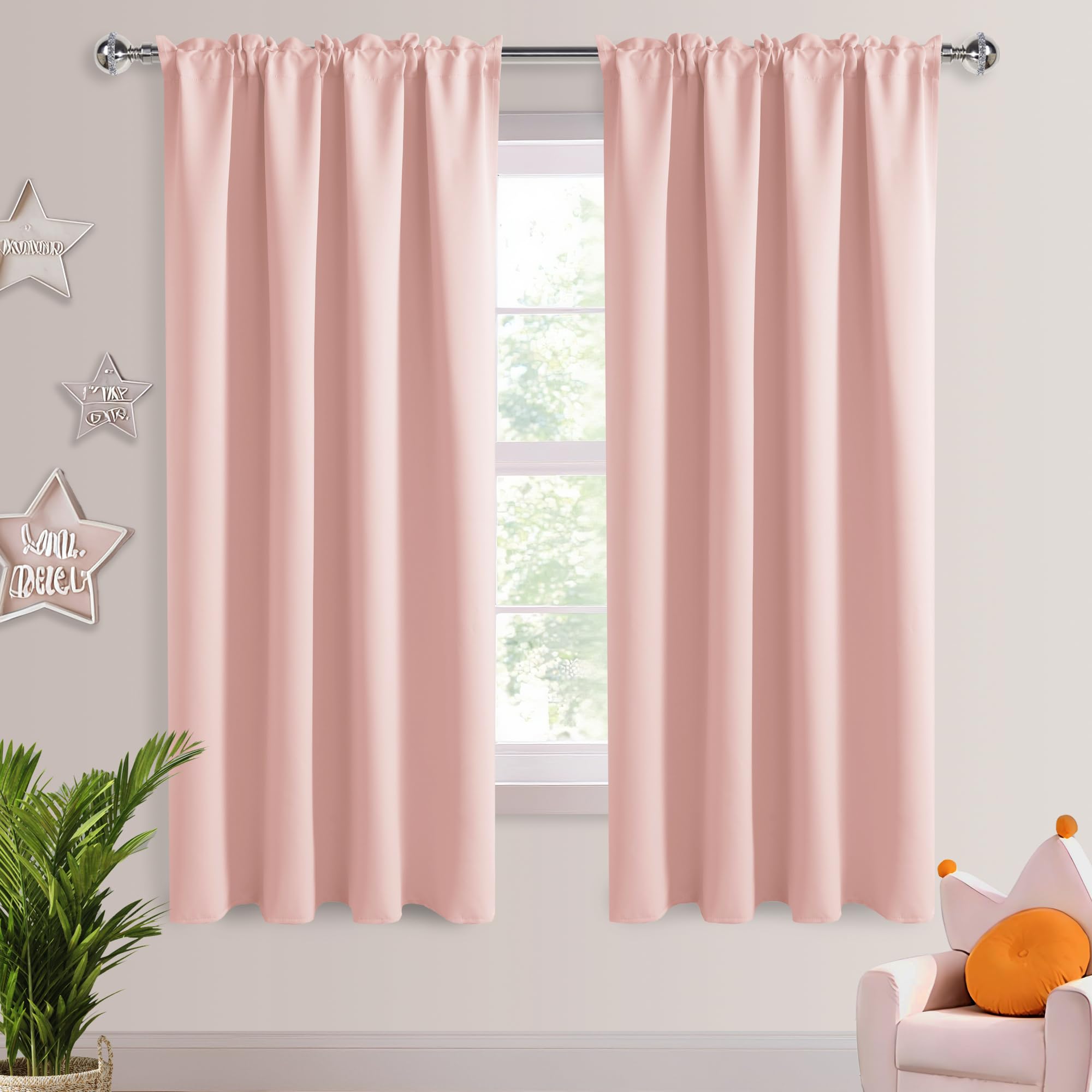 Rideaux occultants pour chambre à coucher créant un cocon de douceur