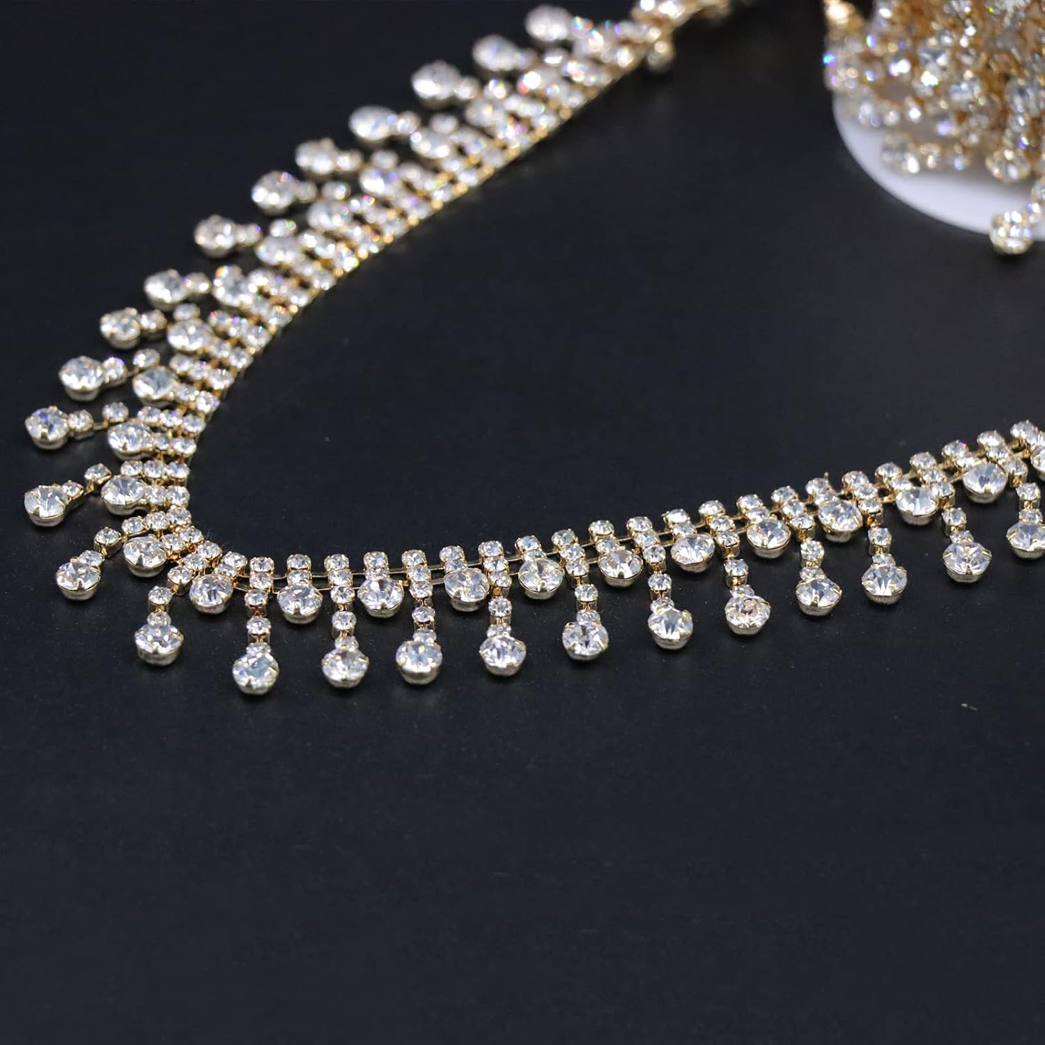 Jerler Gold Rhinestone Tassel Fringe Trim Crystal Close Chain Applique for Sewing Crafts Ideal Wedding Party Clothing DIY Decoration, 1 Yard 0.87" W