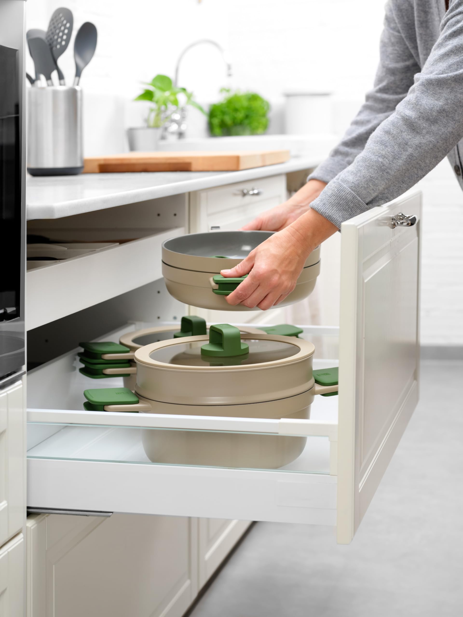 BRA Compac Pro Ceramic | Batería de cocina apilable de 5 piezas, aluminio fundido con antiadherente cerámico, compatible con todo tipo de cocinas, incluida inducción