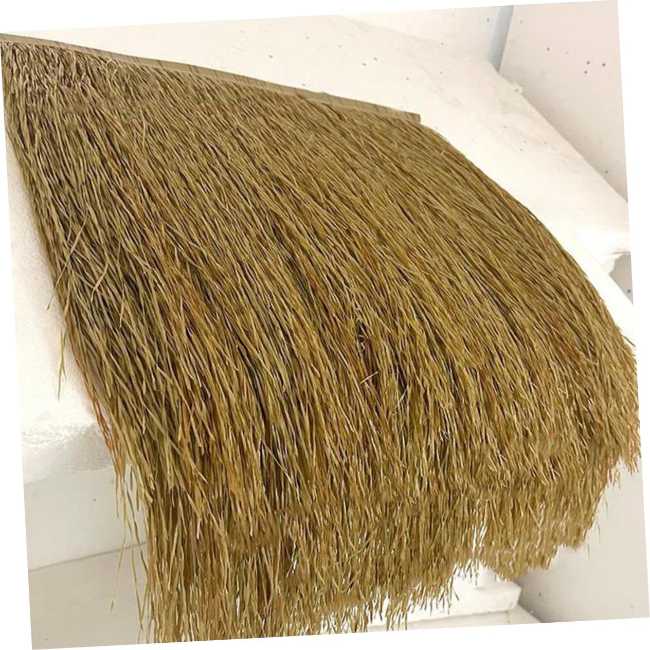 3pcs Simulated Thatch Tiles Artificial Thatched Roofing Grass Roof Thatch for Garden Tiki Grass Roof Decor