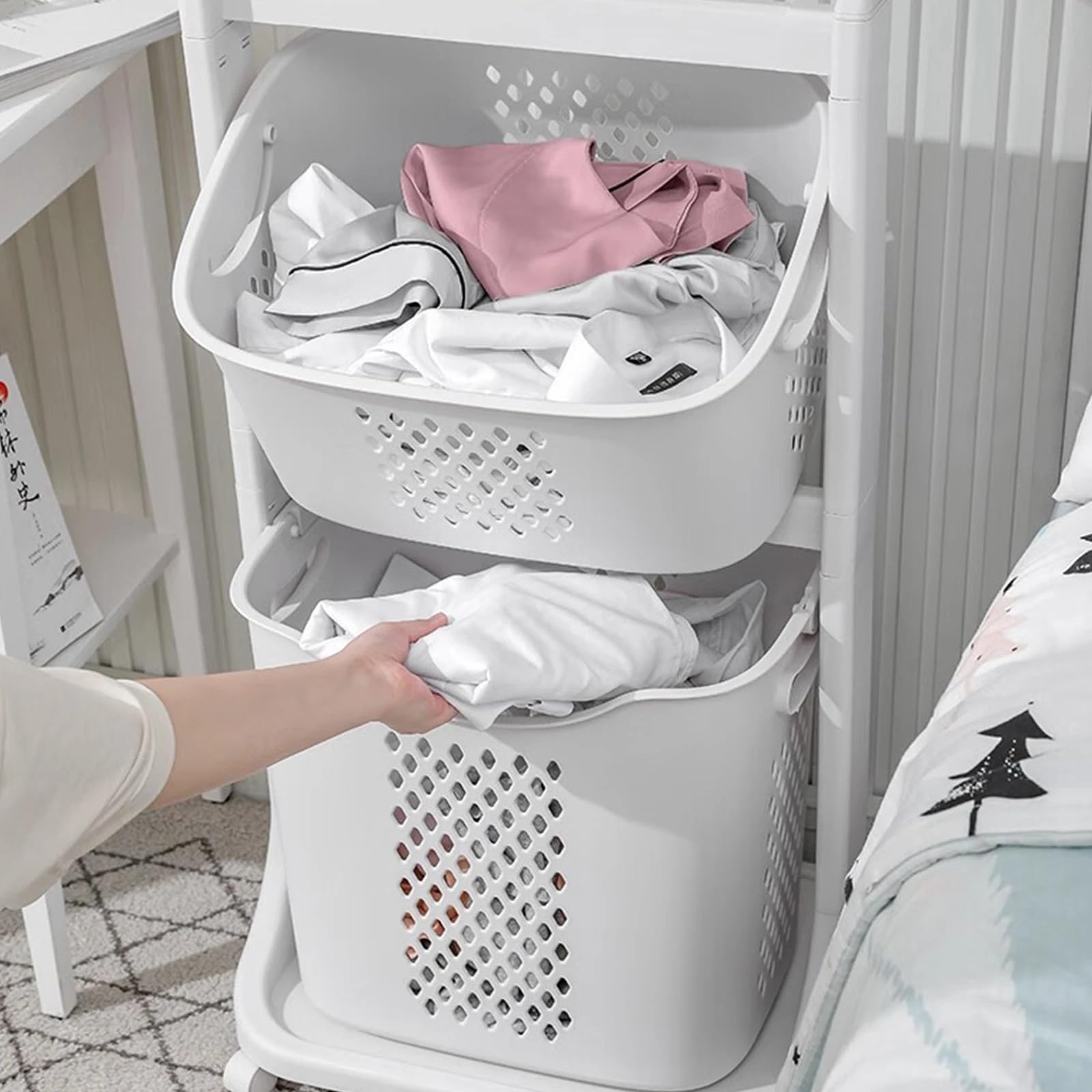 Wäschekorb mit Rollen 4/2-stöckiger Wäschekorb, abnehmbarer Badezimmer-Aufbewahrungsständer, mehrschichtiger, rollender Kunststoff-Wäschekorb for den Haushalt mit Rädern(4Tier)
