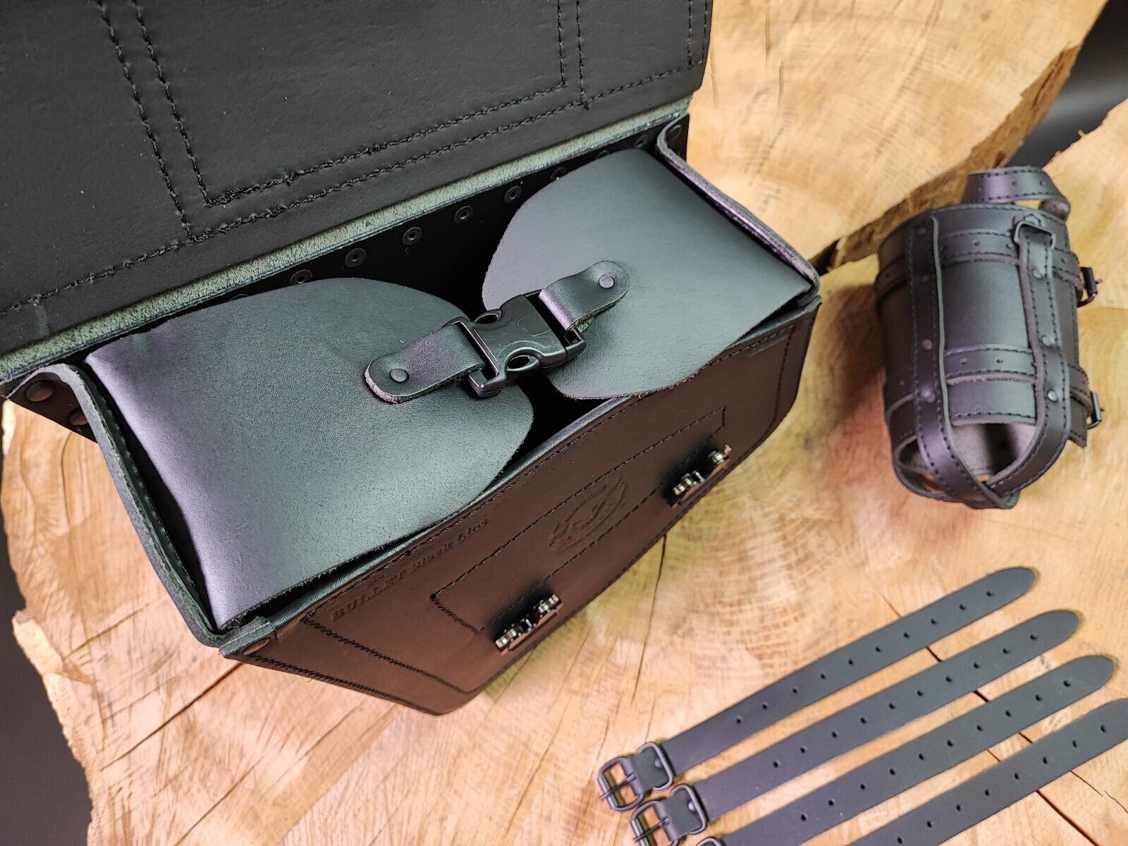 Bullet Blackline kompatibel mit Heritage Starrahmen Harley Davidson Schwingentasche Satteltasche Linke Seite Seitentaschen Werkzeugtasche Fatbob 2020 Leder schwarz