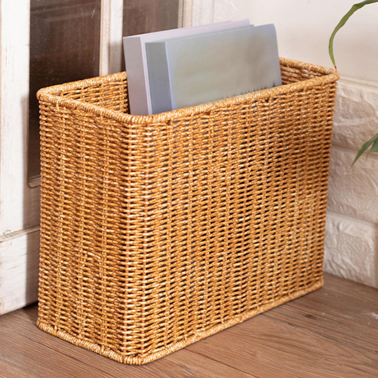 Cesta de Ratán Sintético Alta y Estrecha de Plástico para Almacenamiento | Color Caqui, Almacenamiento de Escritorio, Resistencia a Roturas, Diseño Rústico y Sencillo