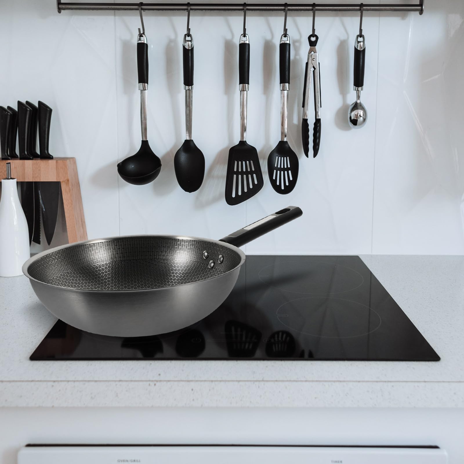 Angoily Padella Antiaderente a Nido D’Ape in Acciaio Inox, Fondo Piatto e Manico Ergonomico, per Uova e Cottura Uniforme