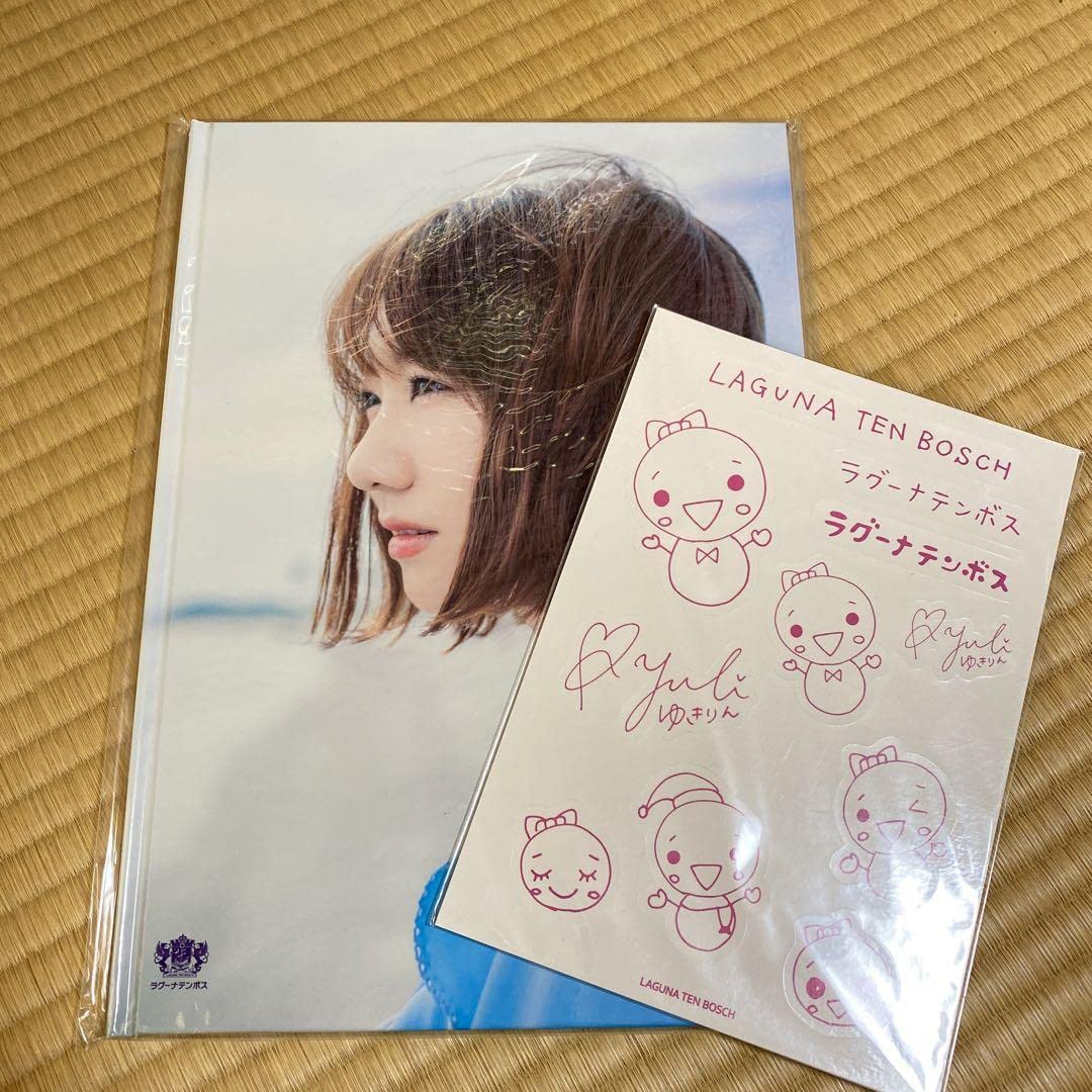 BOSS フォトブックセット Amazon.co.jp: Kashiwagi Yuki Laguna Ten Boss Special Photo