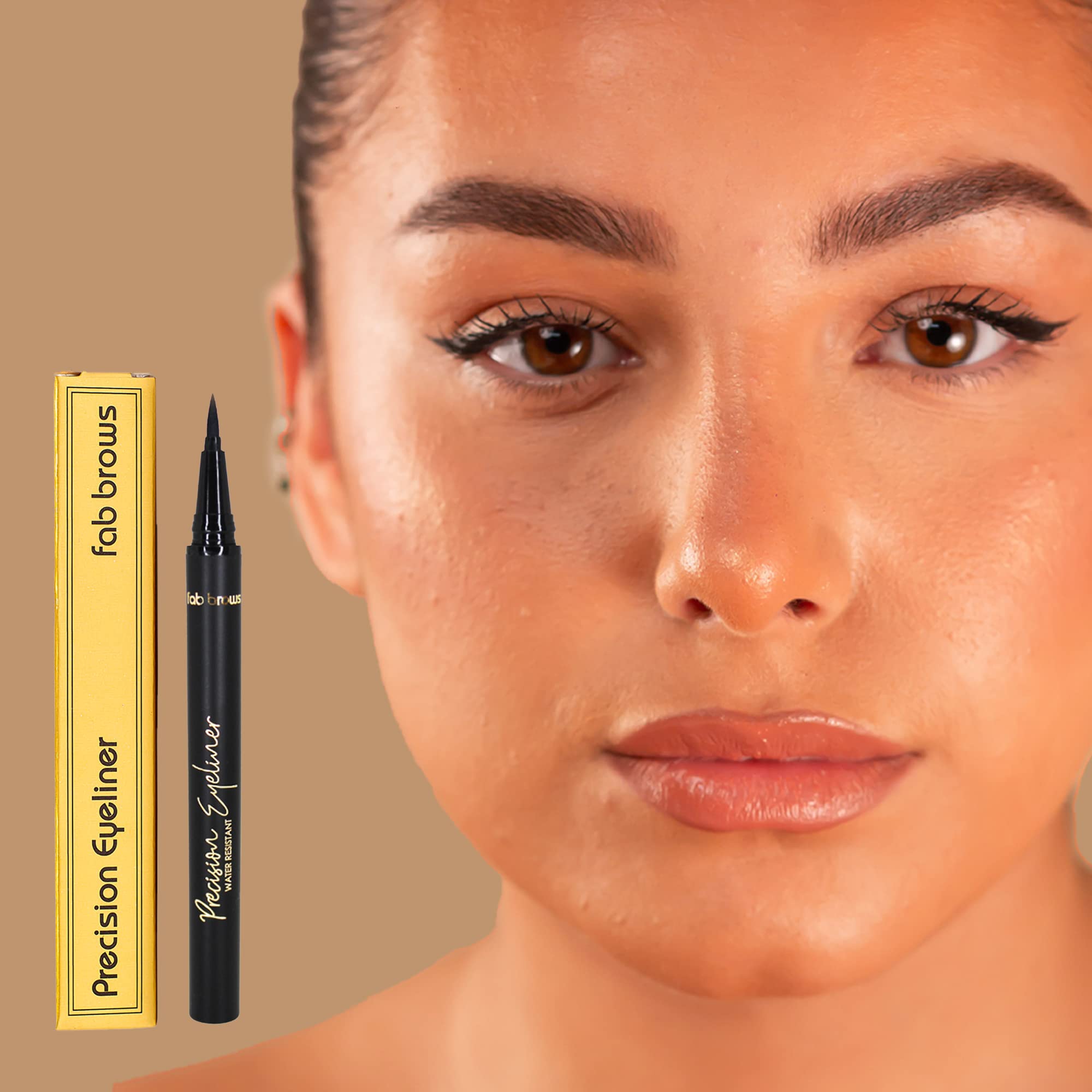 Delineador líquido de precisión – Delineador líquido con punta de fieltro – Delineador de ojos negro impermeable ricamente pigmentado – Logra trazos finos o gruesos – Delineador de ojos 5